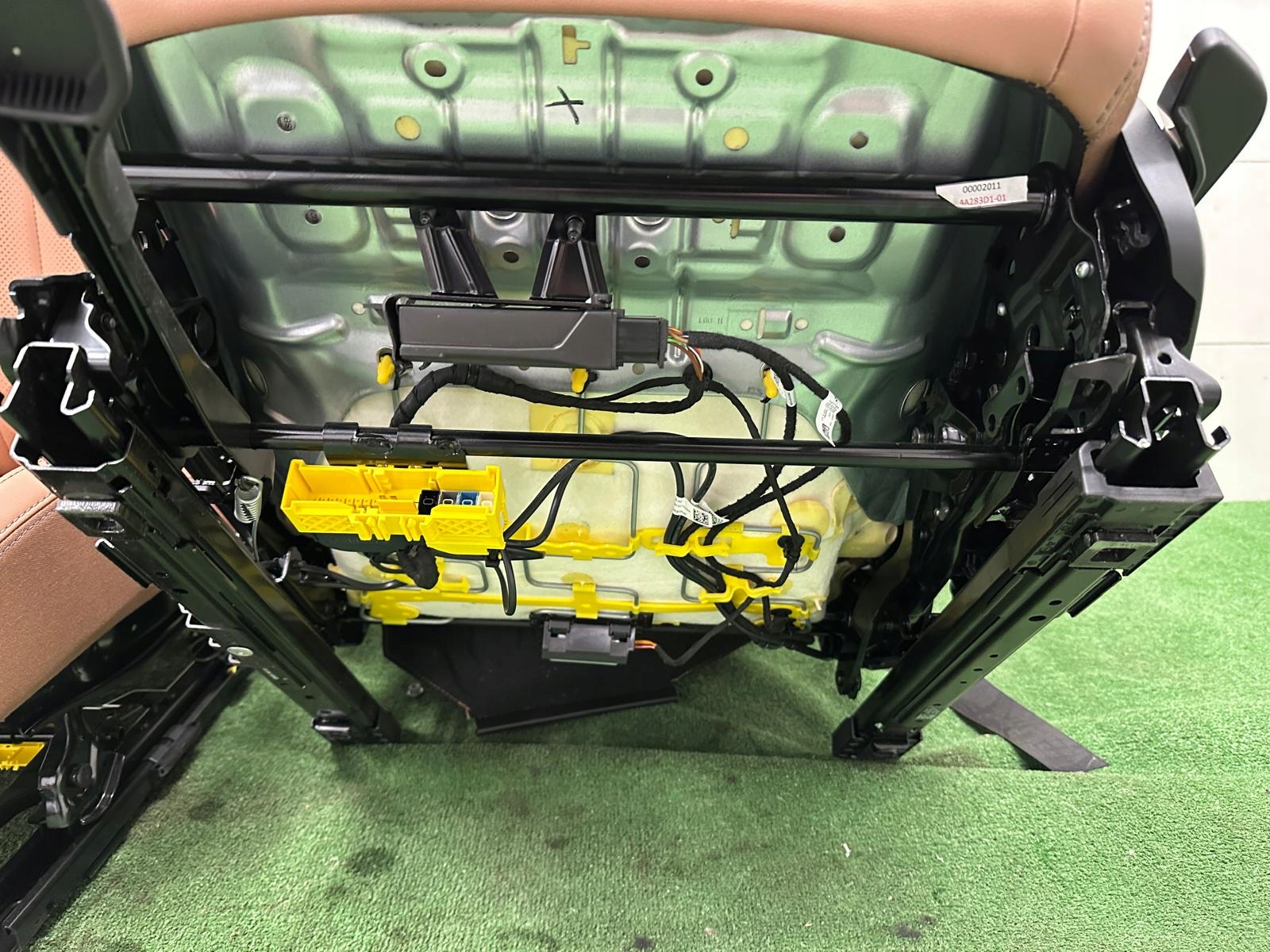MINI COUNTRYMAN U25 mitte verkleidung Sitze TUNEL Ledersitz