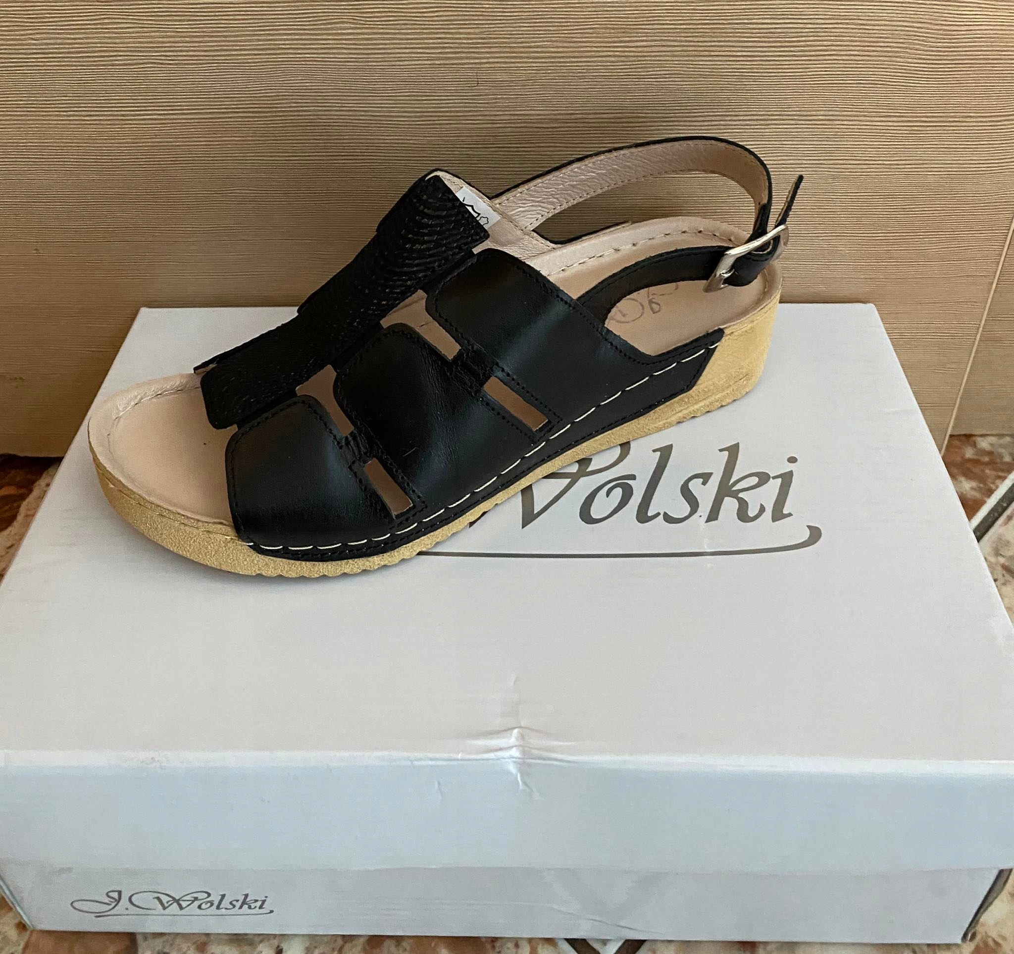 Dámské kožené sandály černé J.wolski Měkká kůže Komfort Pl