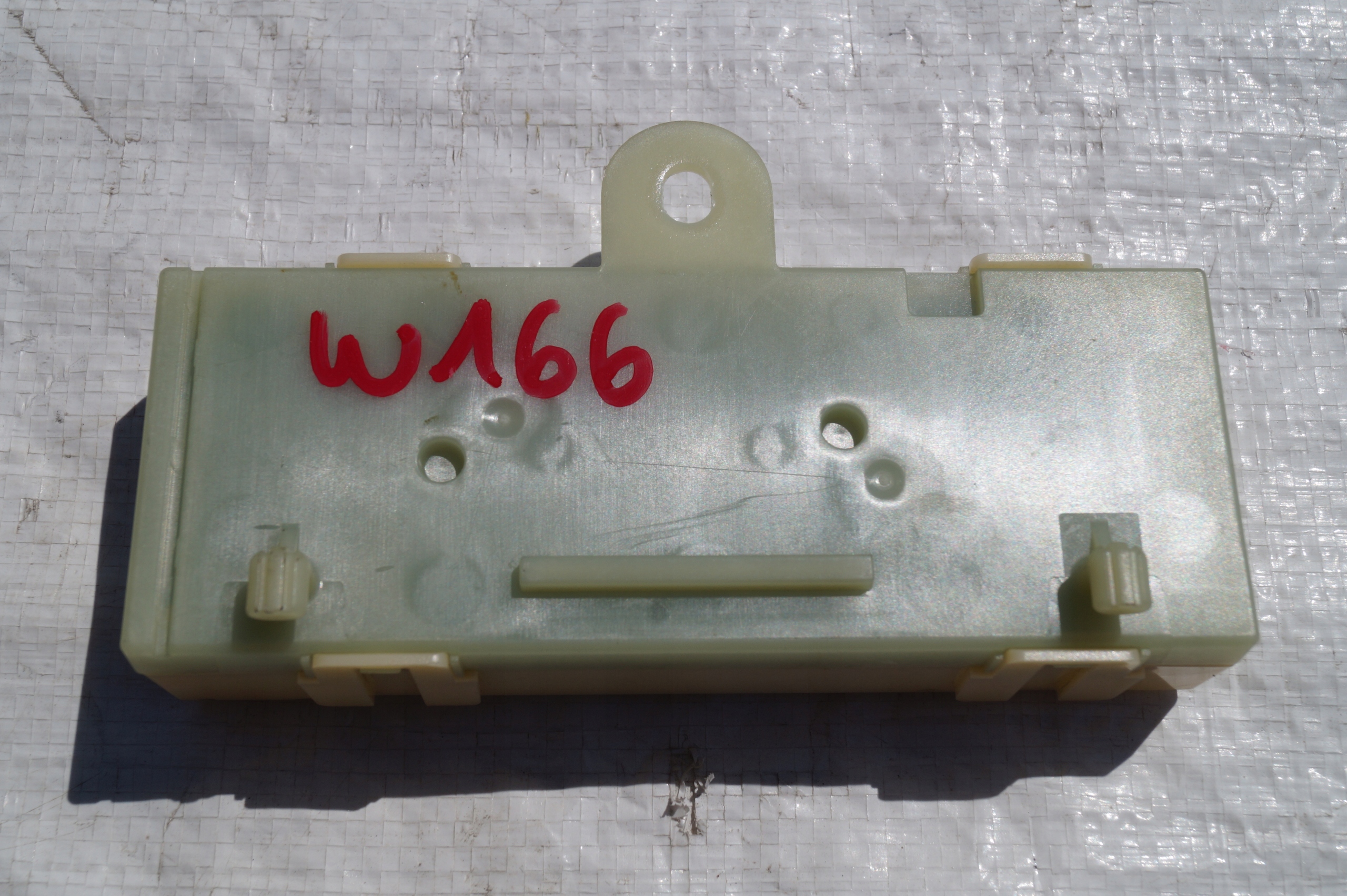 control unit module bonnet rear part MERCEDES ML W166 A166 A1669003708 A1669016302