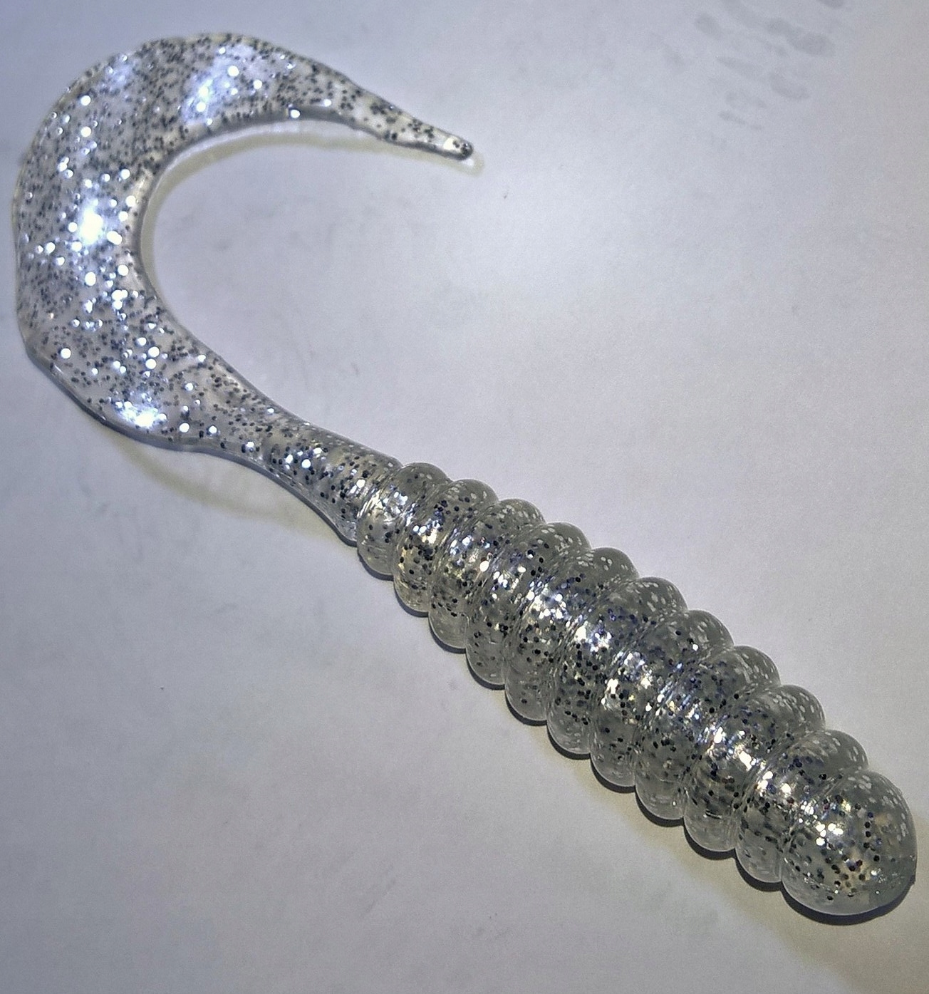 

Manns Twister 3cm (2szt) Przeźr, ze srebrnym brok