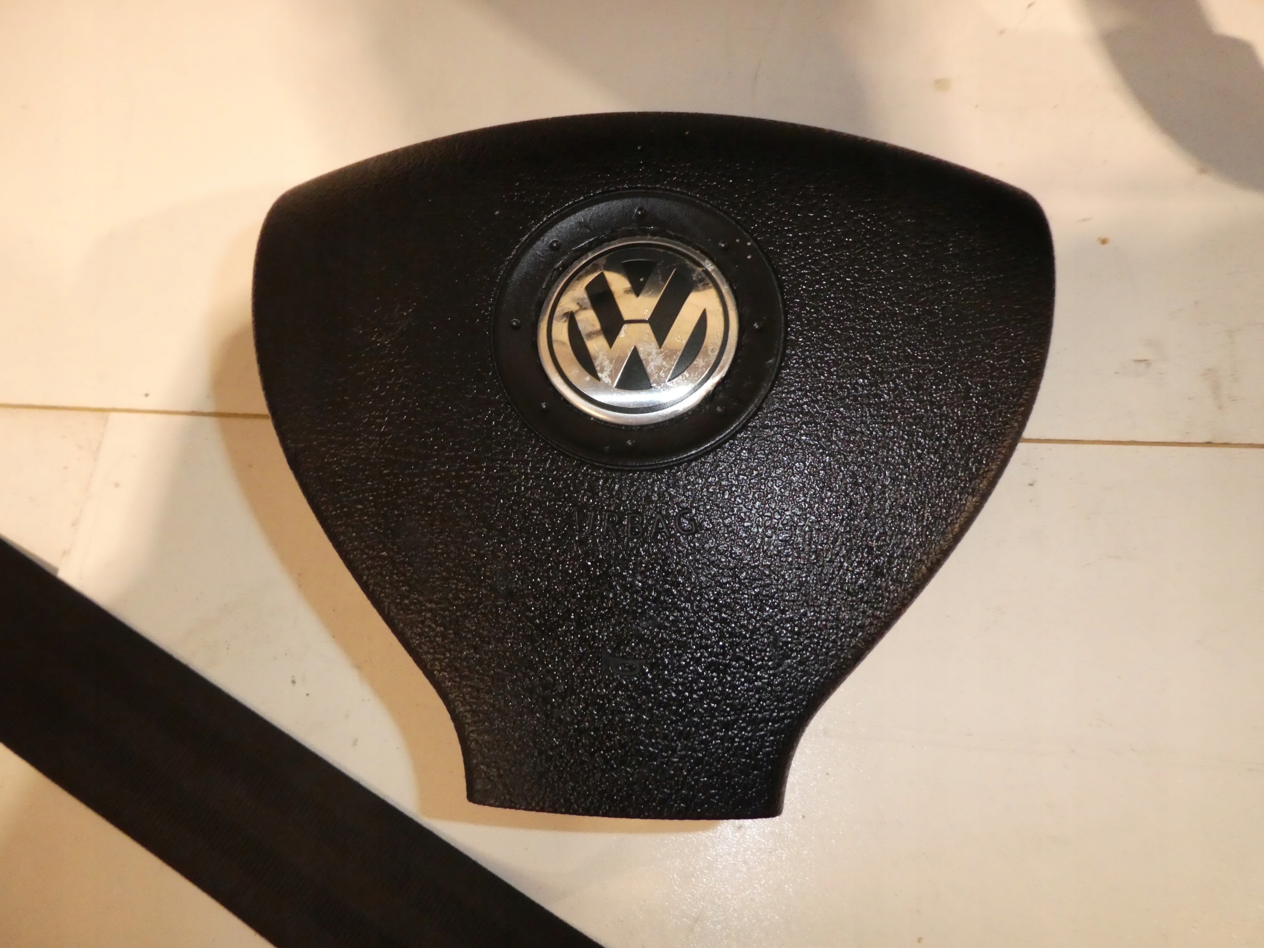 dashboard instrument panel console cockpit VW GOLF V tension belts