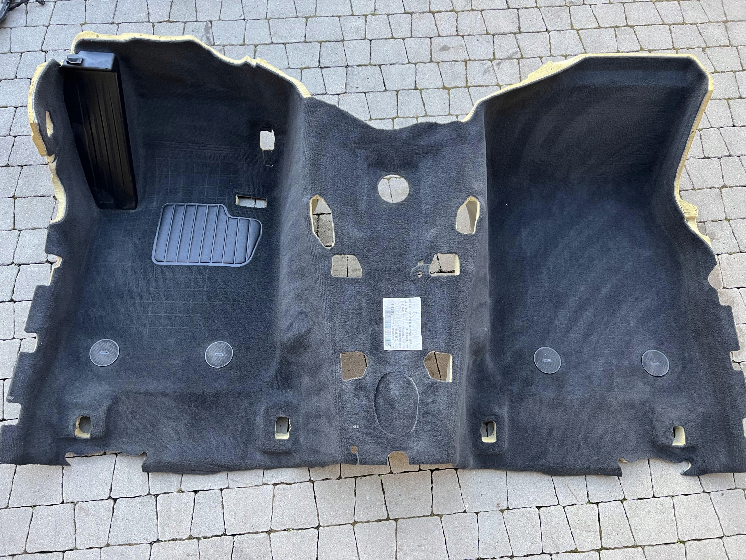 BMW 3 F34 GT - WYGŁADZINA PODŁOGOWA PRZEDNIA CZĘŚĆ