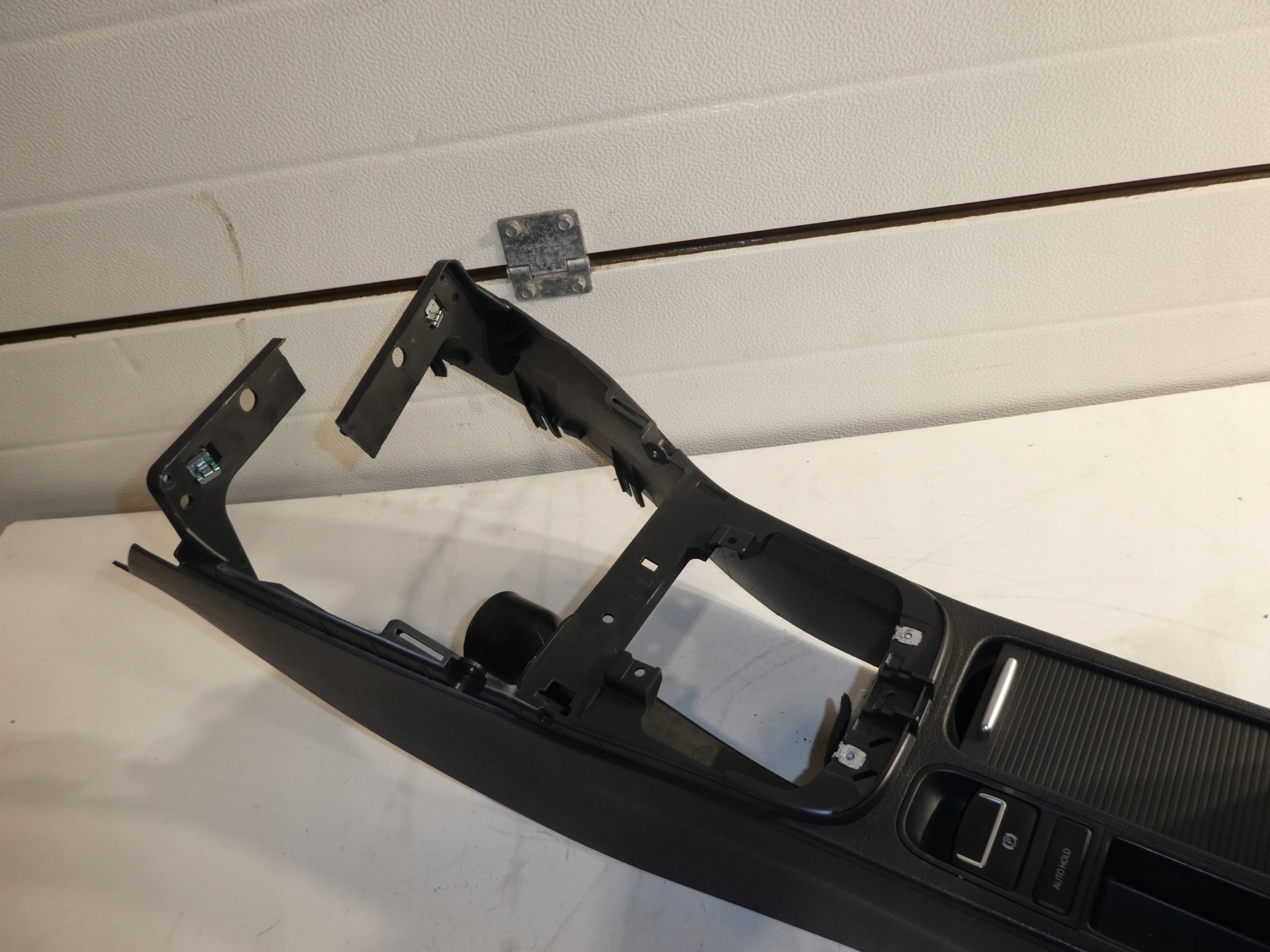 TUNEL armrest VW TIGUAN plus 5M0864207G