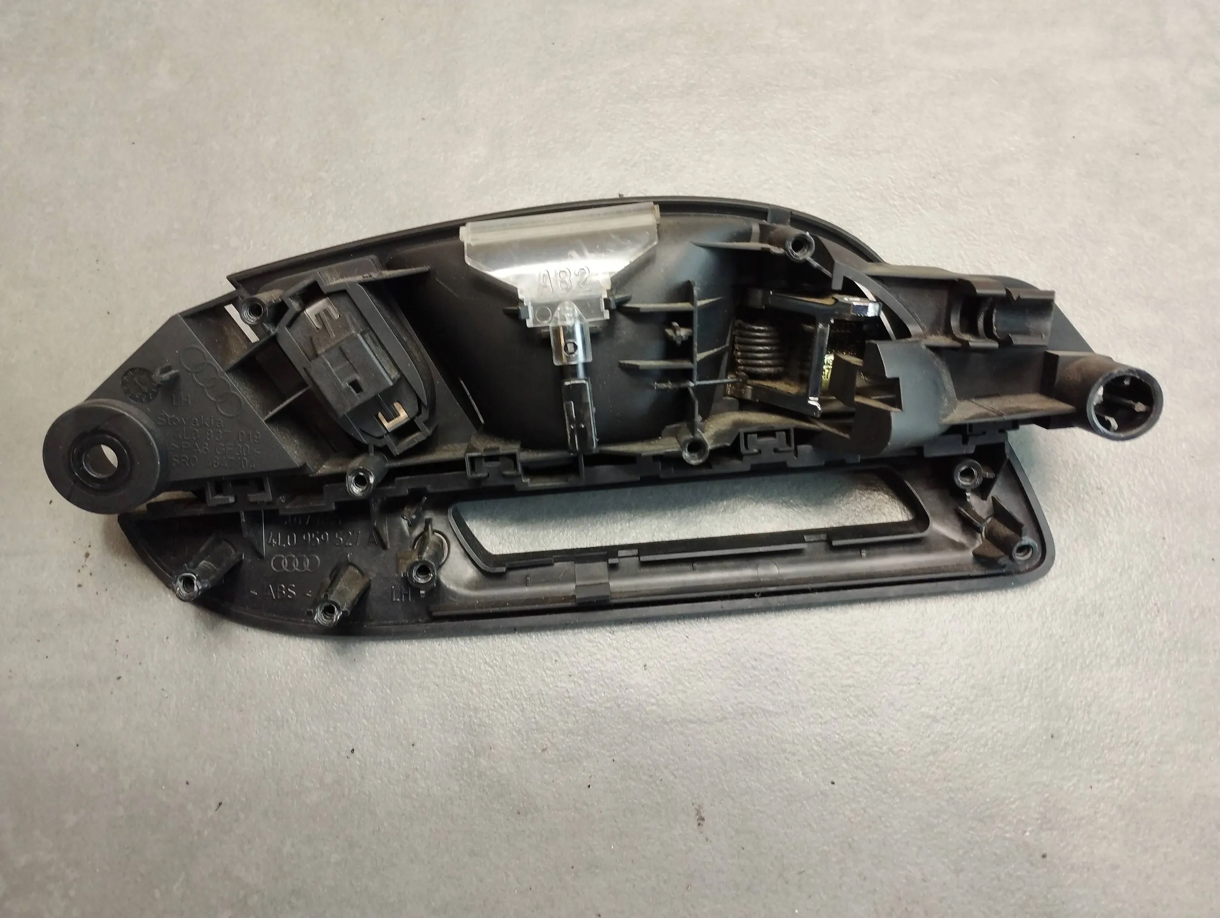 Audi Q7 4L handle WEW left front 4L0959527A