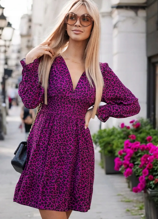 Krátká vzorovaná šaty s bufetovými rukávy – fuchsiová černá