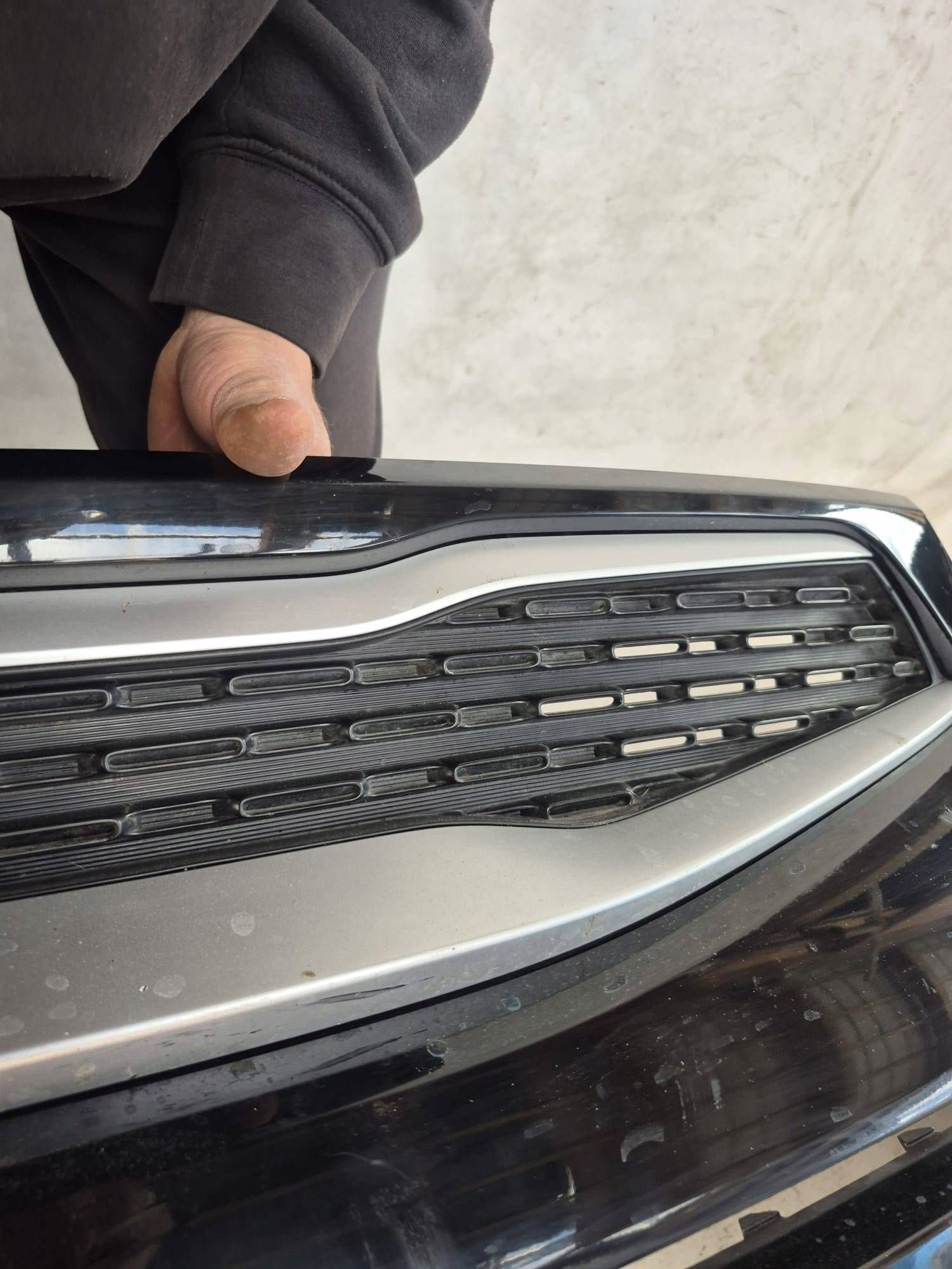 KIA STONIC 17- bumper front front grill grid 86511-H8400