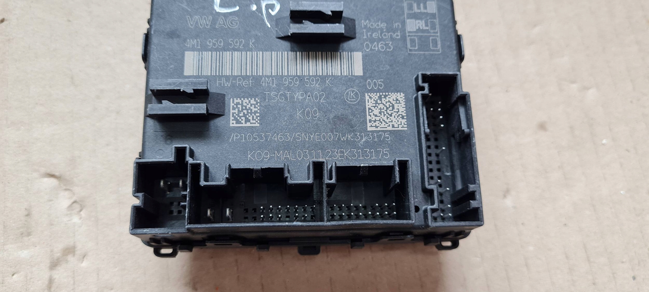 SQ8 4M RSQ8 Q8 module control unit door front 4M1959592K