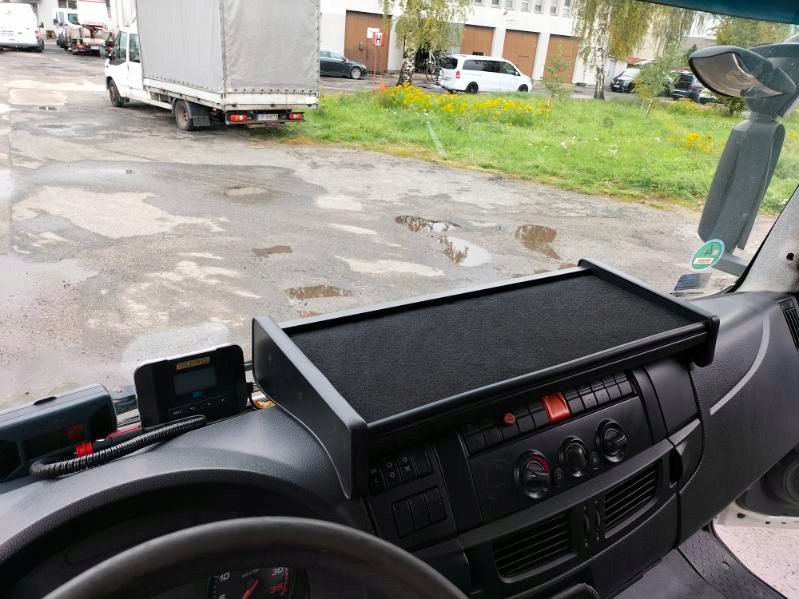 Stolek Na Kokpit Iveco Eurocargo Od Roku 2008