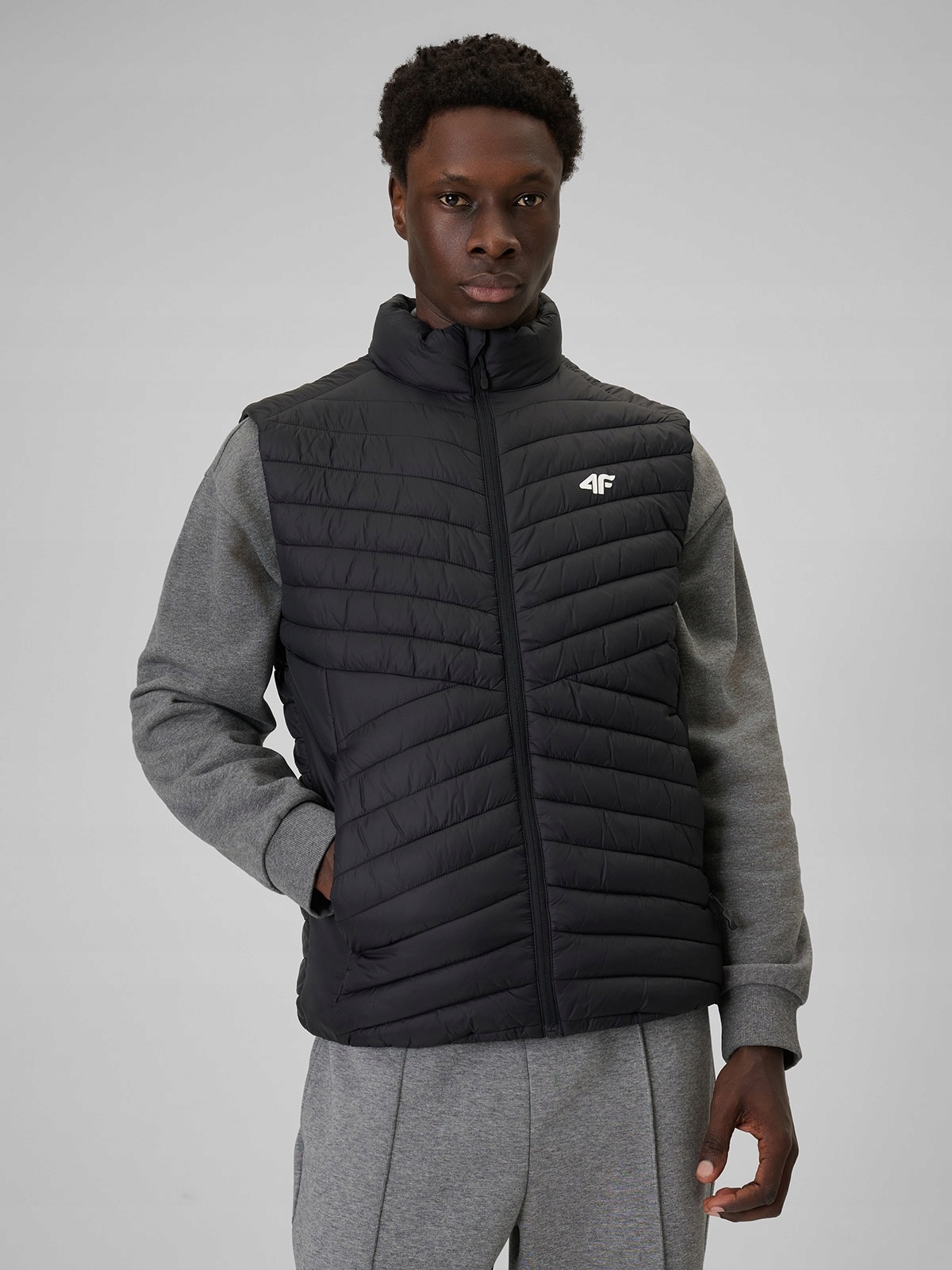 4F Bunda Bez Rukávů Černý Pravidelný Lehký Hydrofobní S