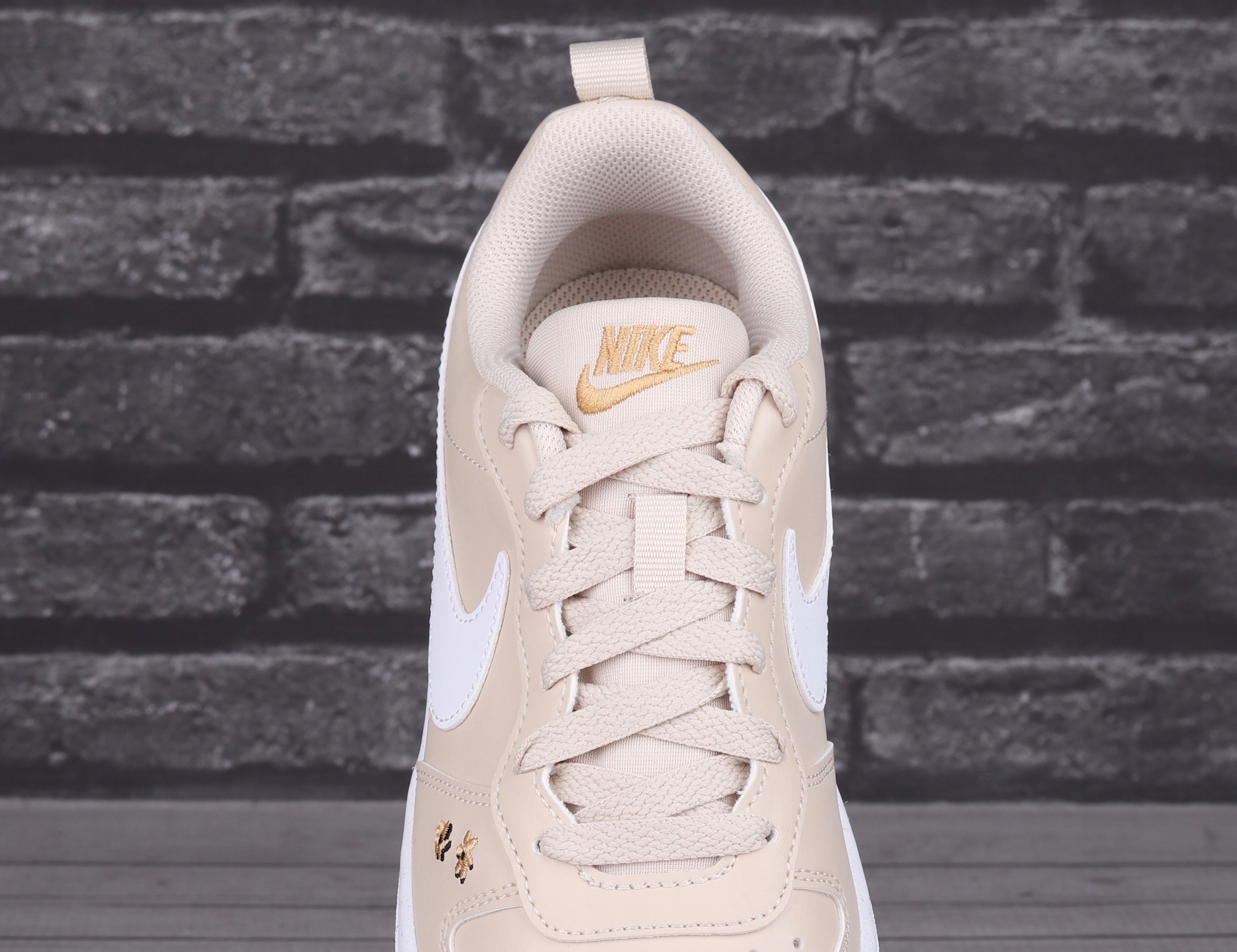 Buty sportowe Nike COURT BOROUGH RECRAFT SE FZ3136100 Rozmiar 37,5