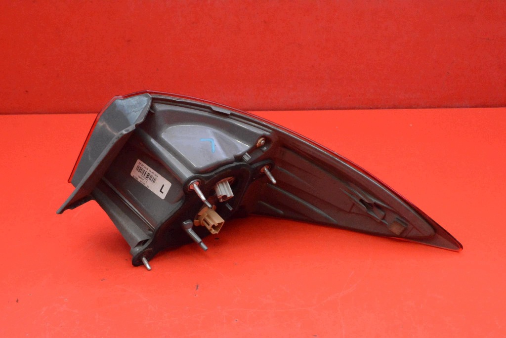 light left rear part rear 81560-02760 TOYOTA COROLLA XI E18 13-16