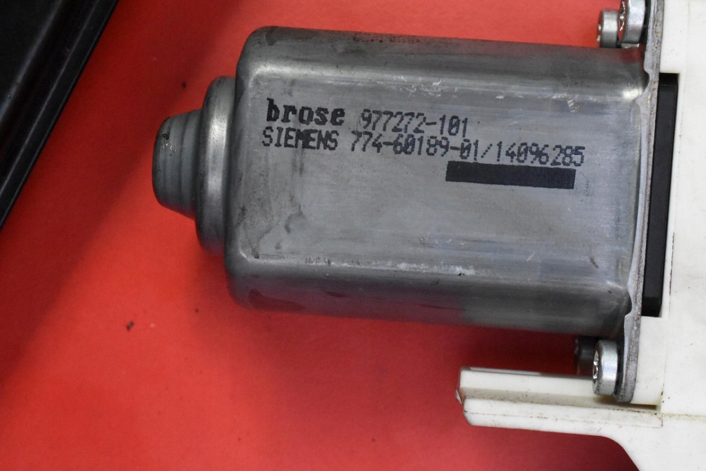 window regulator right rear part EU 4L0839462A AUDI Q7 4L 05-09