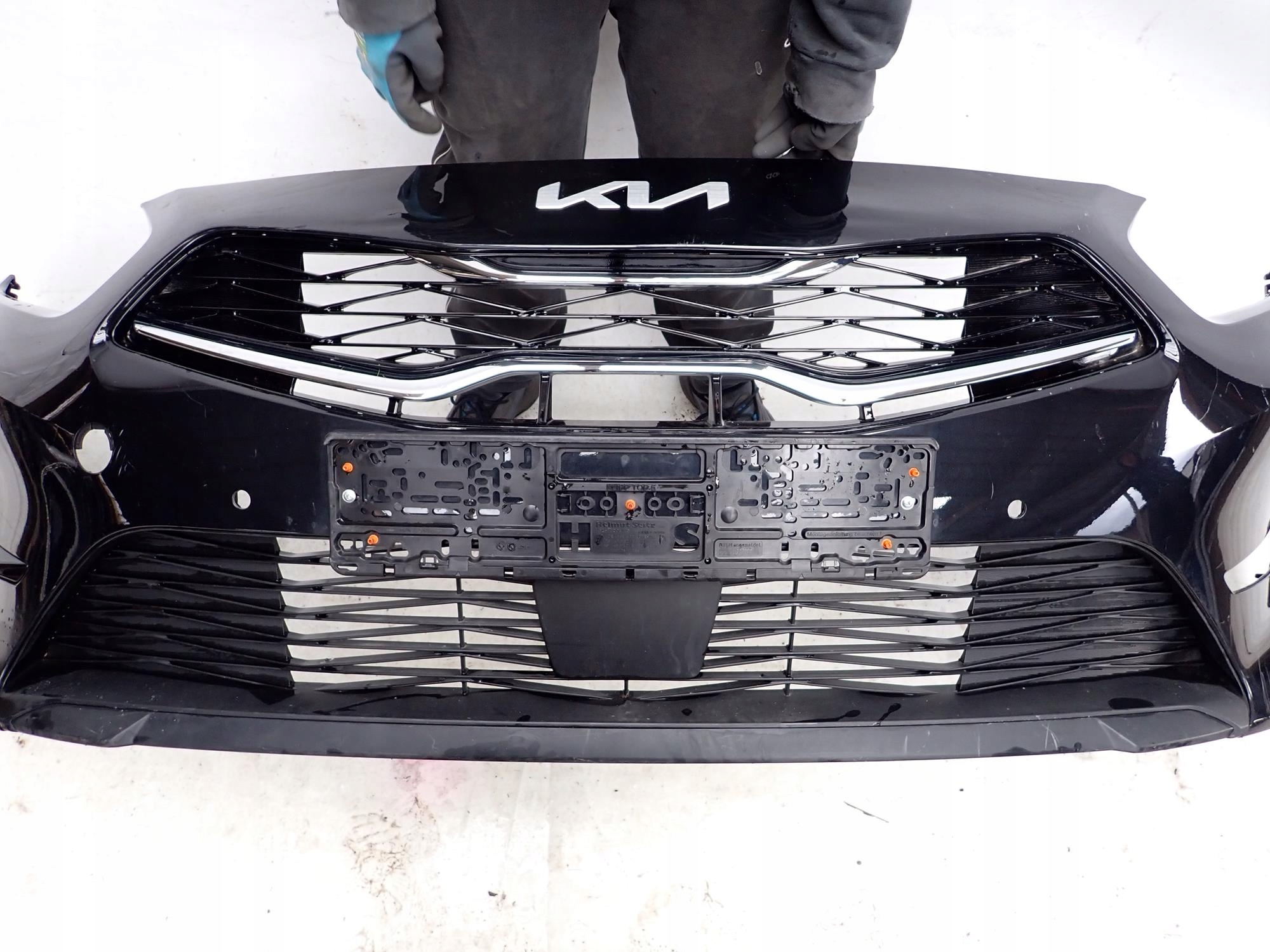 KIA CEED III 3 LIFT 21-> bumper front front PDC