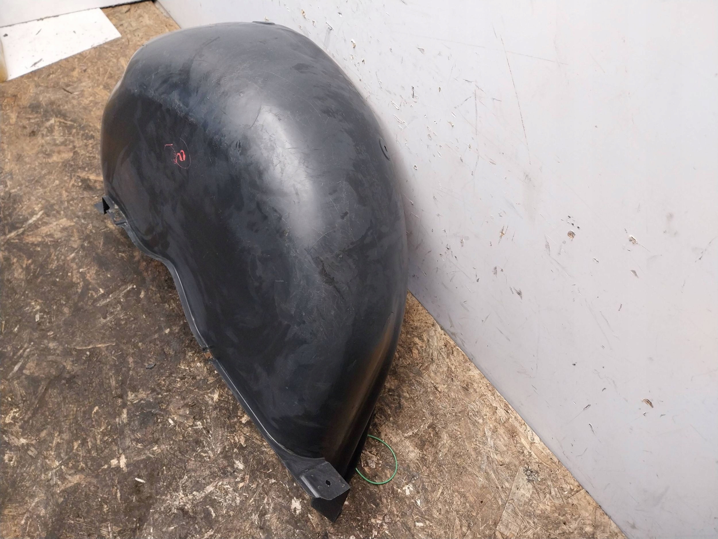 mudguard right rear part 7H0810972C VW MULTIVAN T5 LIFT