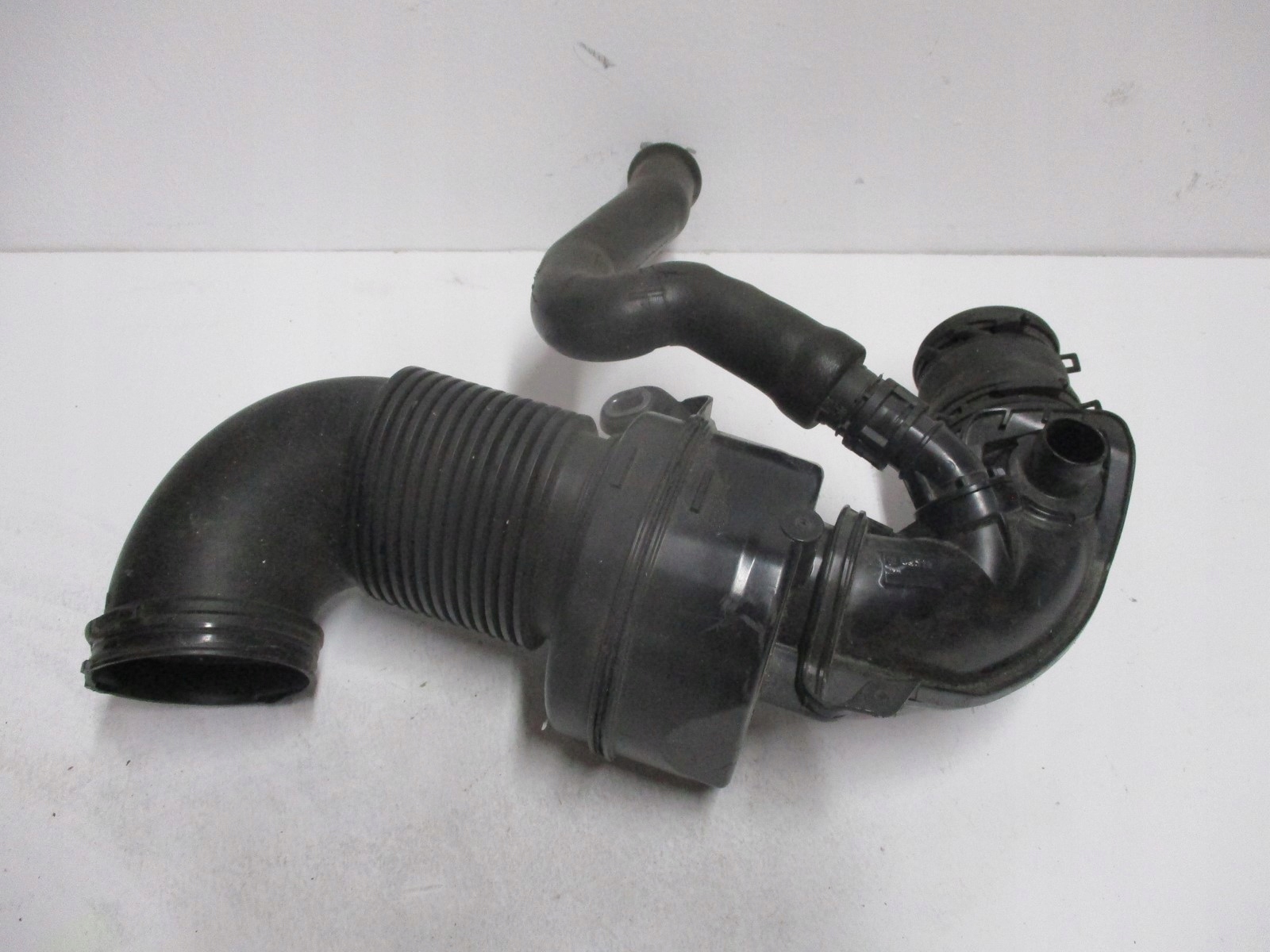 hose pipe RANGE ROVER EVOQUE II HJ32-9C623-AC