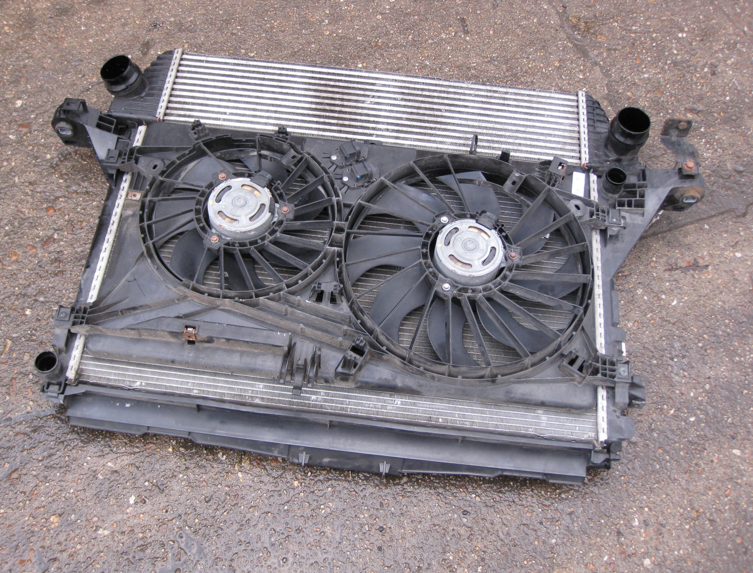 RENAULT MASTER III MOVANO B 2.3 DCI radiator KOMPLET of radiators 214106556R