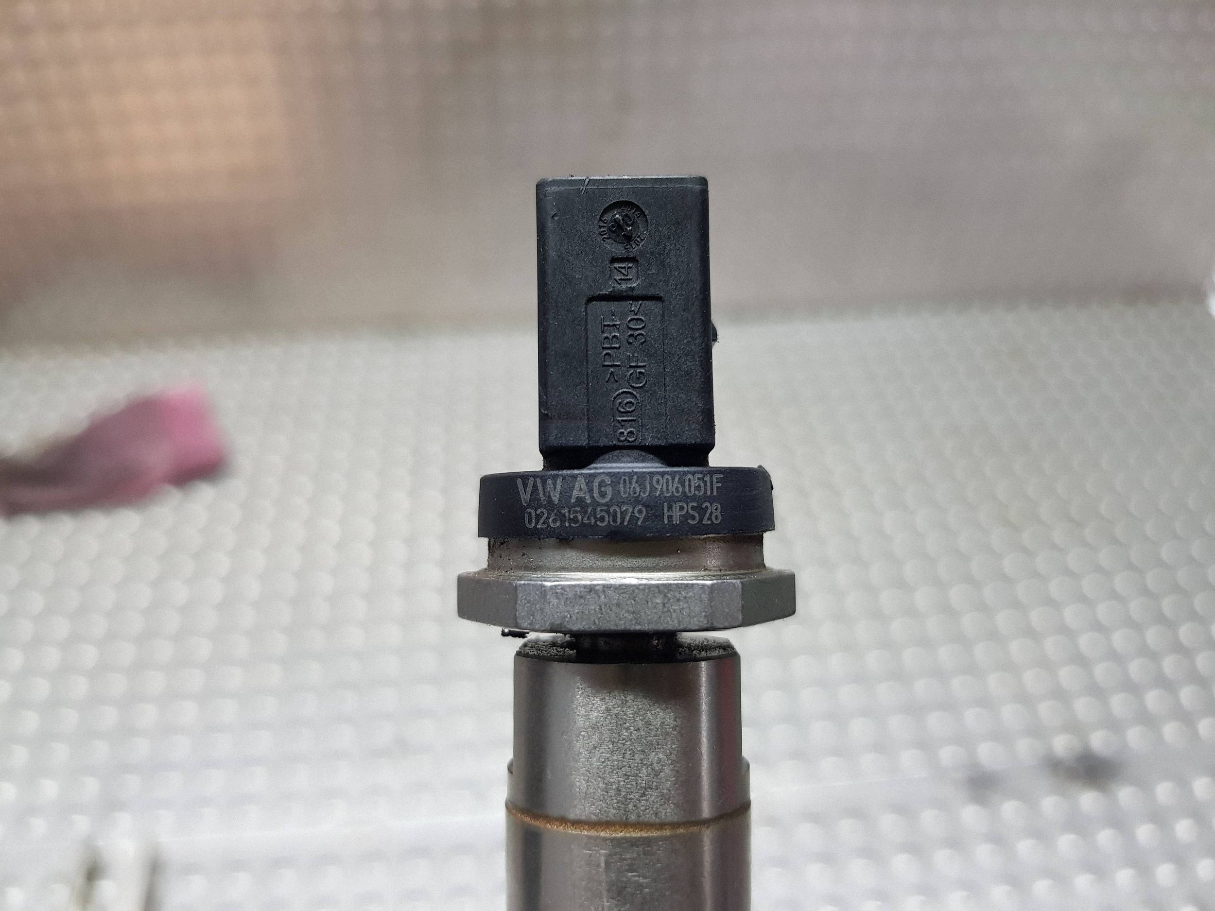 Rampe injection Injecteurs 04E133320D VW GOLF VII A3 8V A4 B9 LEON III 1.4TSI
