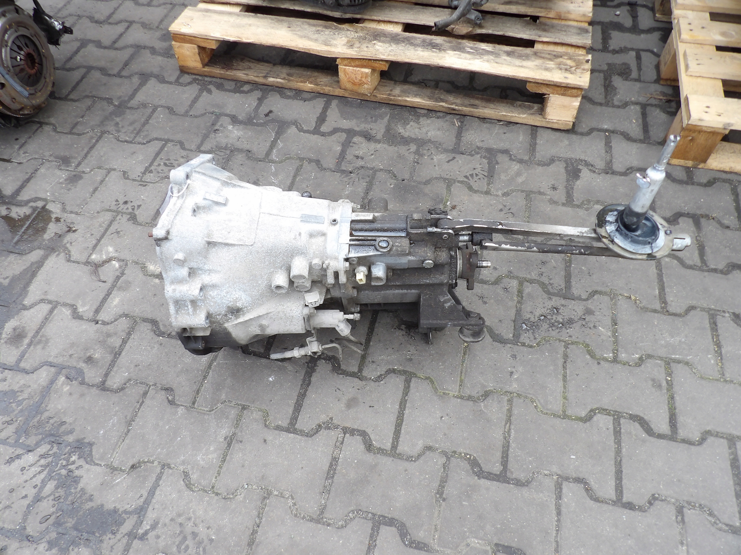 BMW E46 CAMBIO 1,8B 85KW 115KM BDU