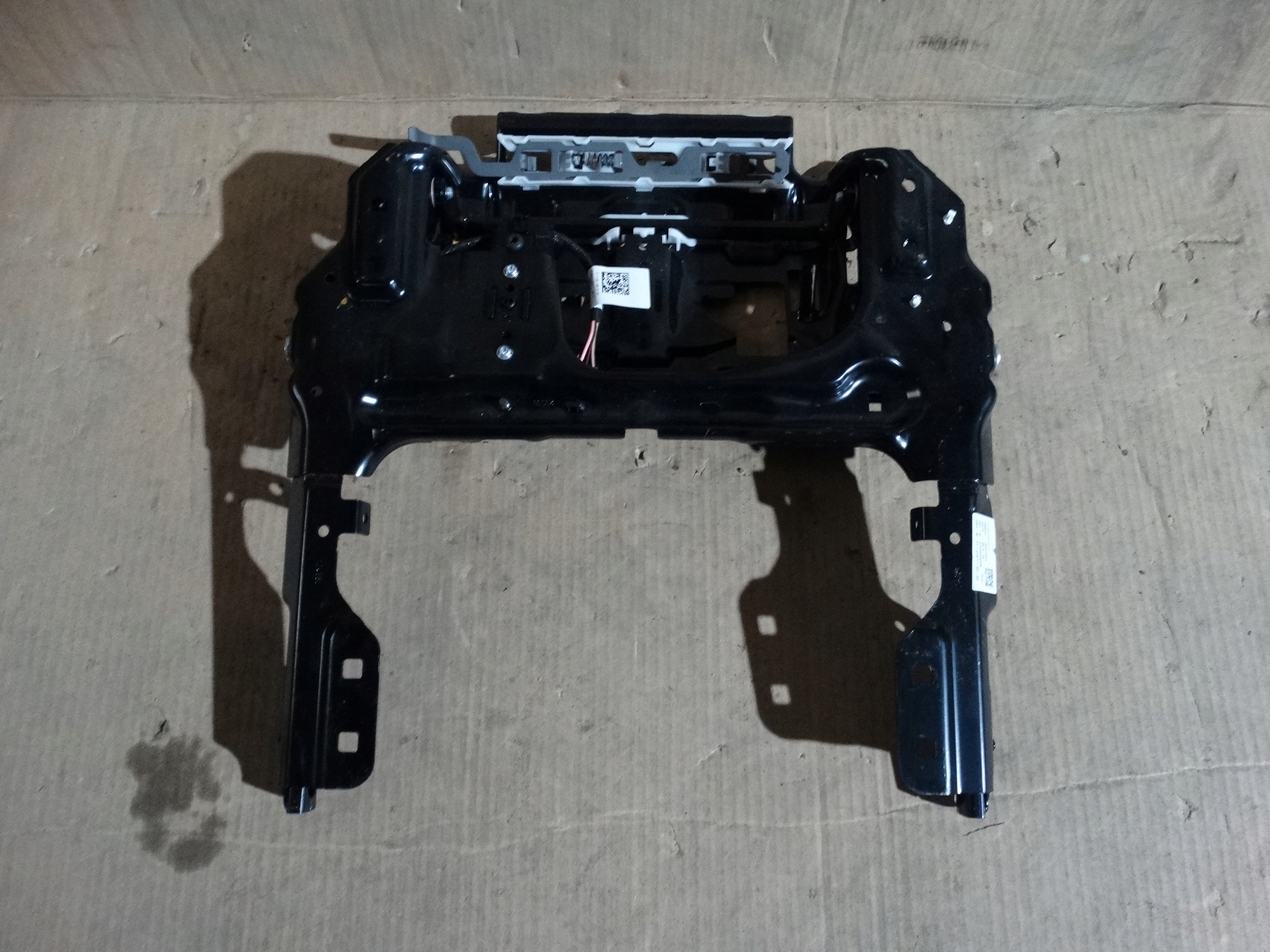 support seat rear right MERCEDES W222 1