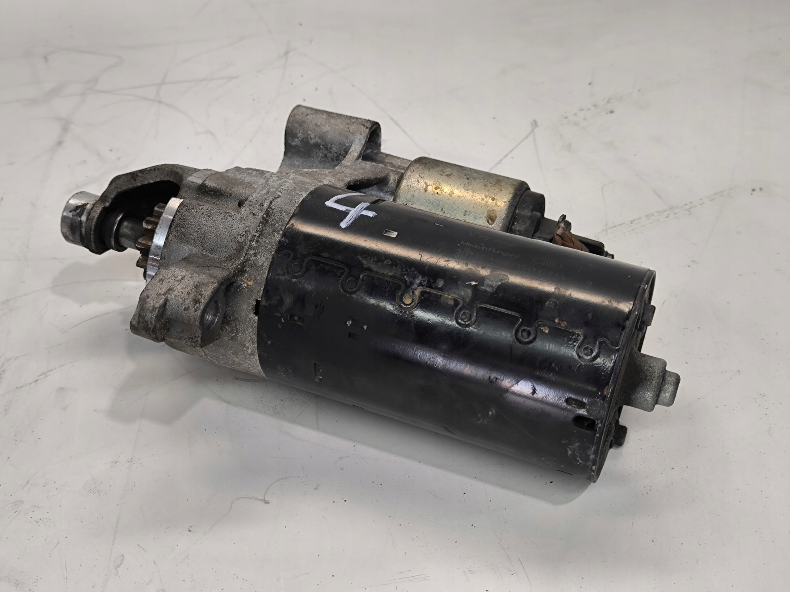 starter VW AUDI A4 B8 A5 Q5 2.0 TDI 03L911021E *4* original !!!