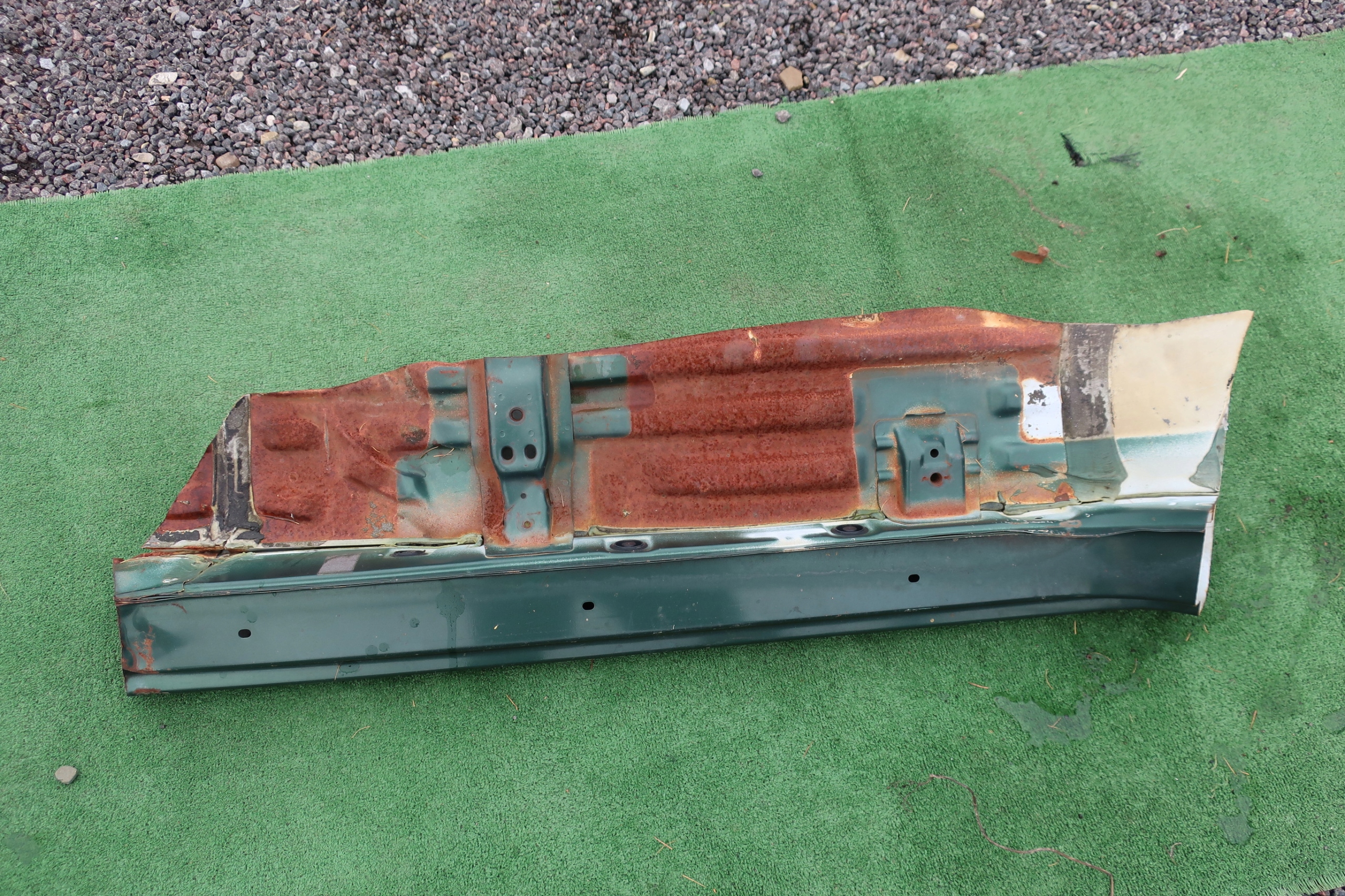 pillar threshold left SUZUKI JIMNY LIFT