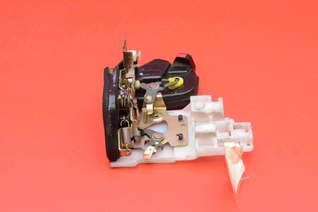 lock door left front front EU KIA SPORTAGE 2 II 04-08