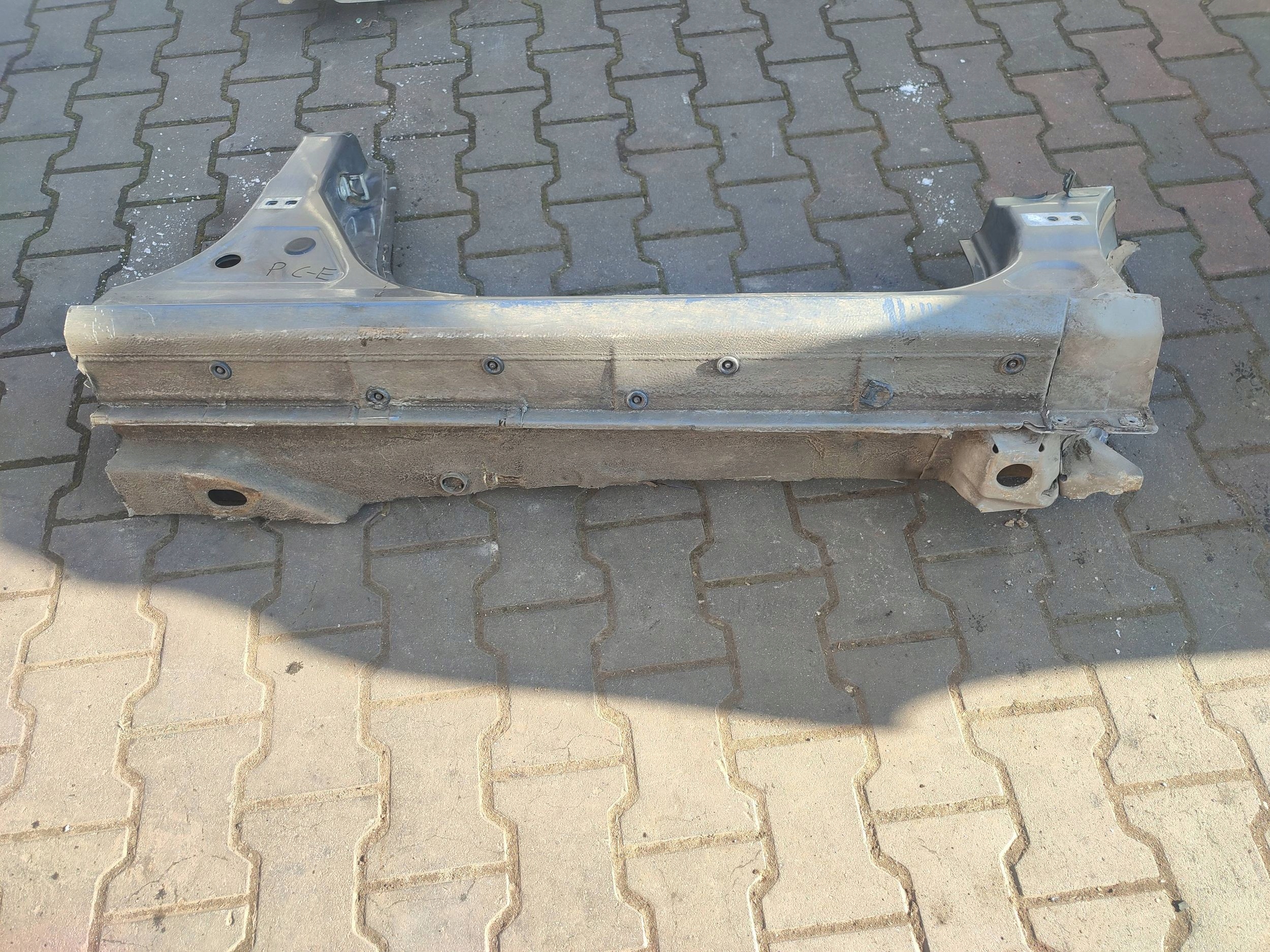 Opel Corsa E 2018 right side threshold ciety