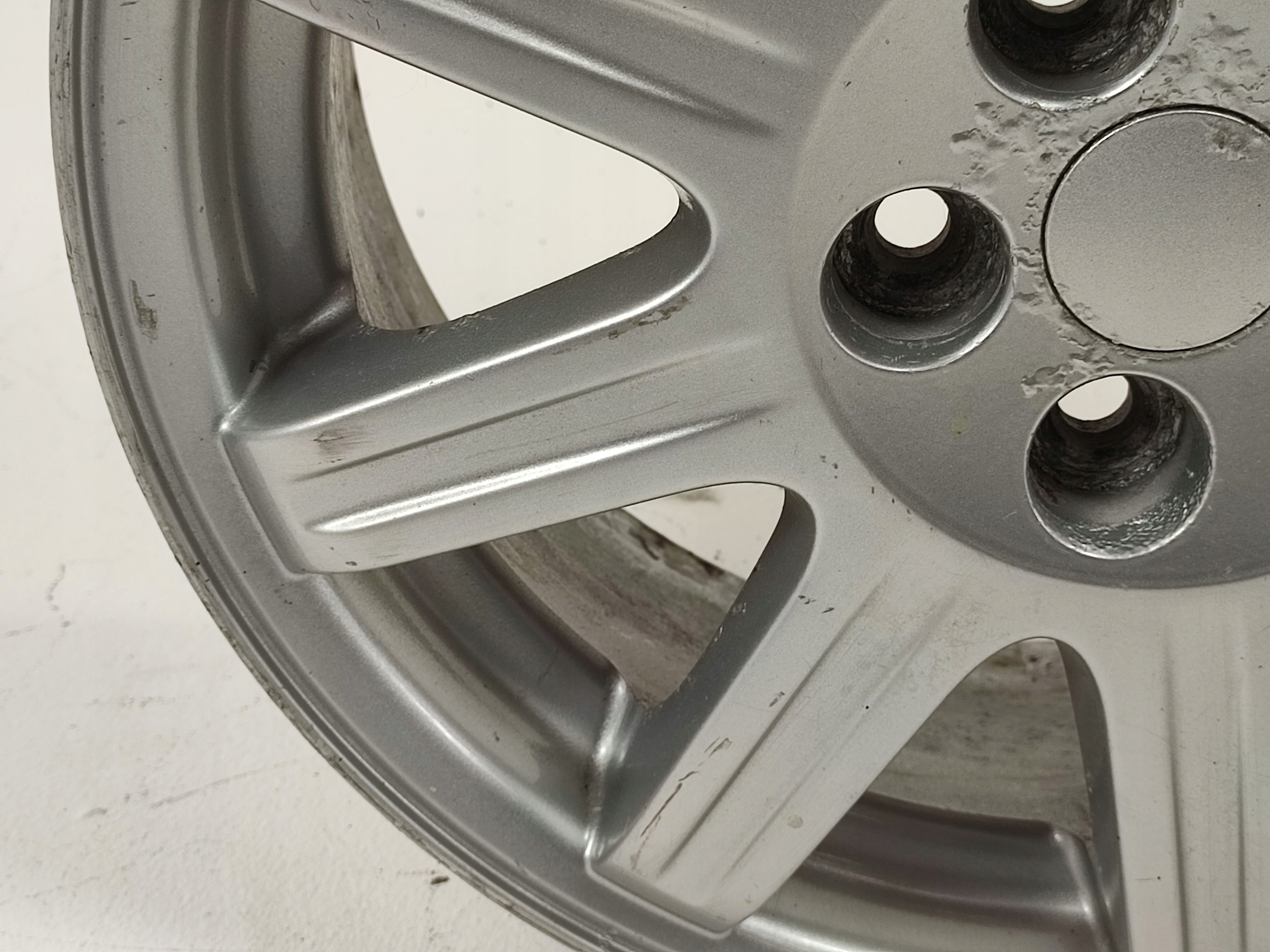 disk 4 SZT. 5x100 / ET40 / 6J / 16" CHRYSLER PT CRUISER 2006-... M