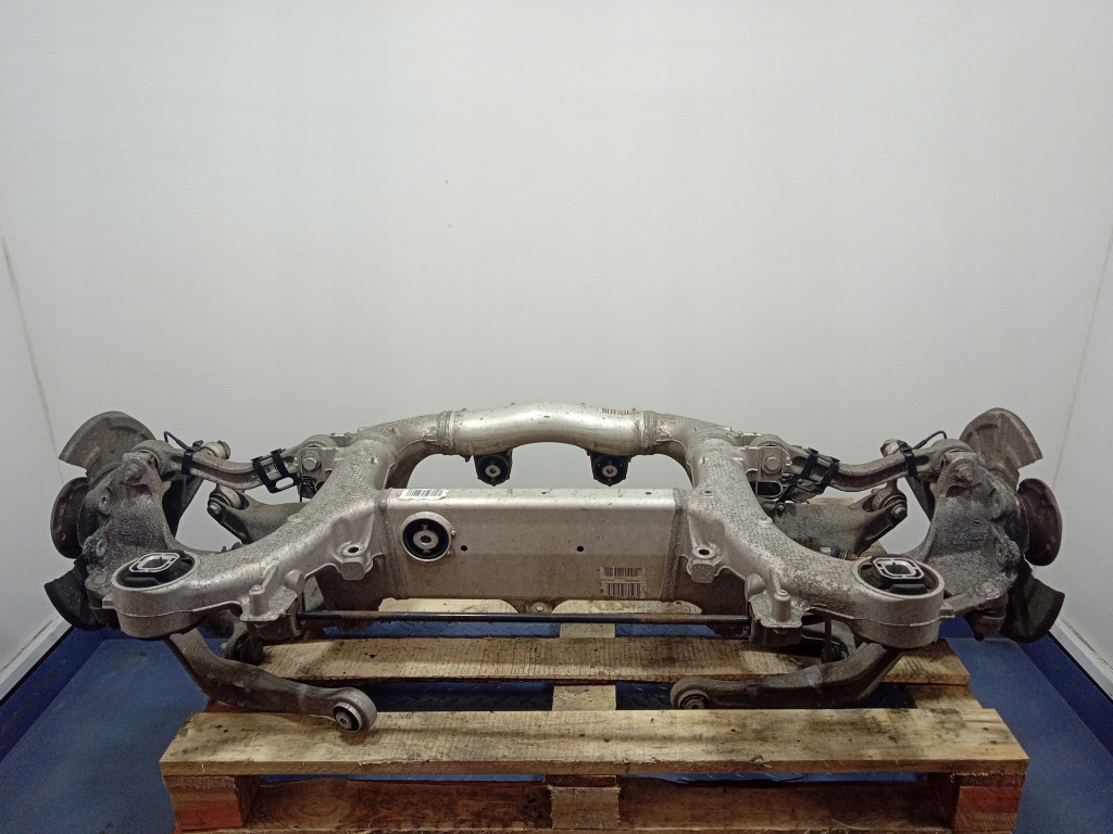 BMW 5 F11 F10 F07 BELKA WÓZEK SANKI ZAWIESZENIA TYŁ 6799103