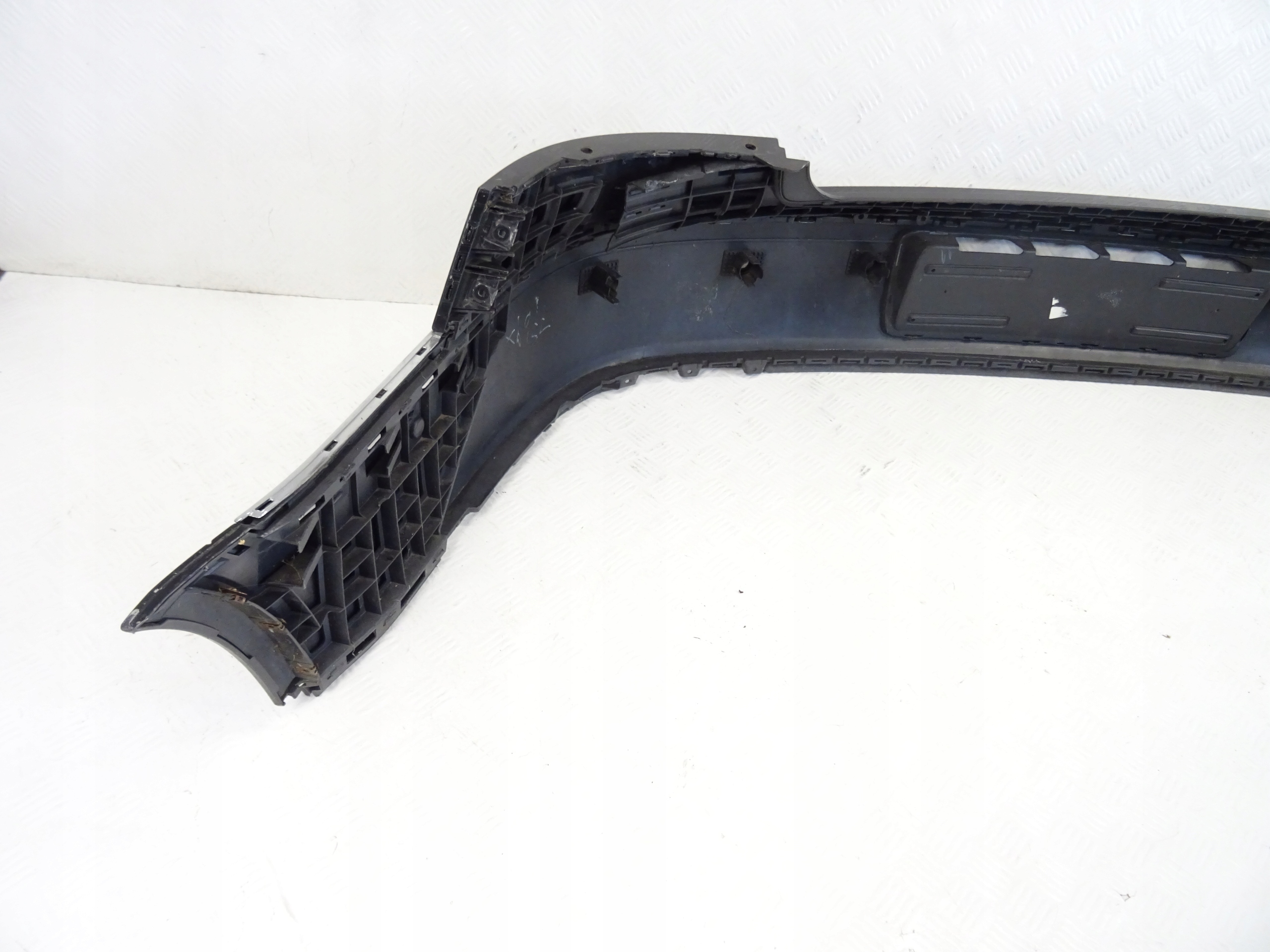 VW PHAETON bumper rear part rear