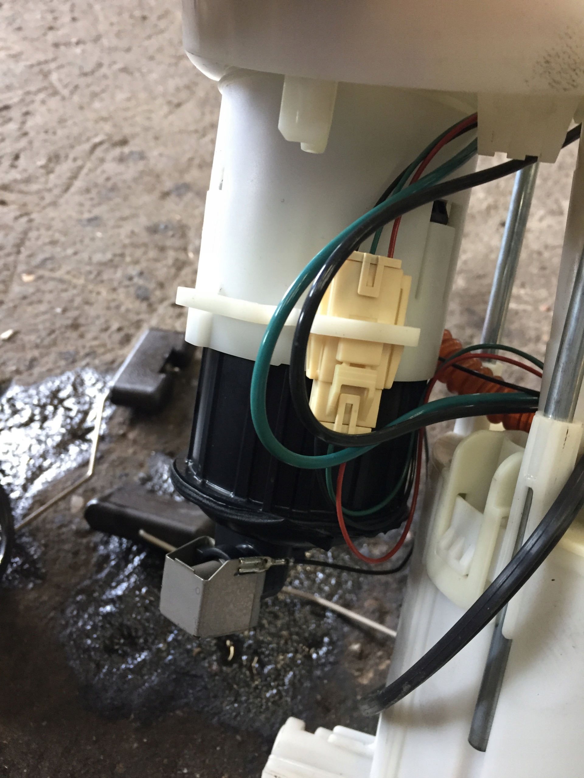 A4 B8 A5 8T 1.8 2.0 TFSI feed pump 8K0919051M