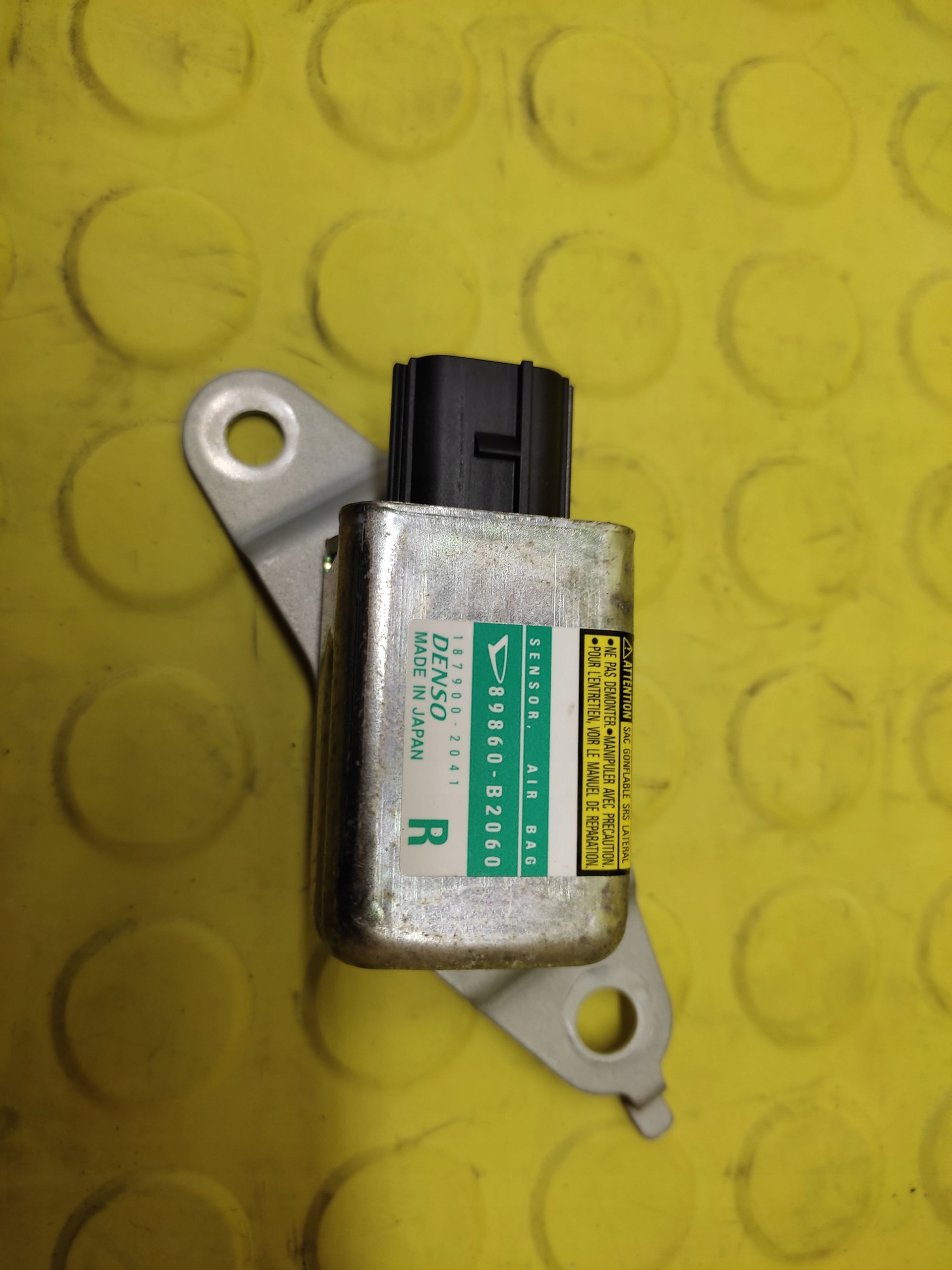 DAIHATSU CUORE VII Crashsensor Drucksensor 89860B2060