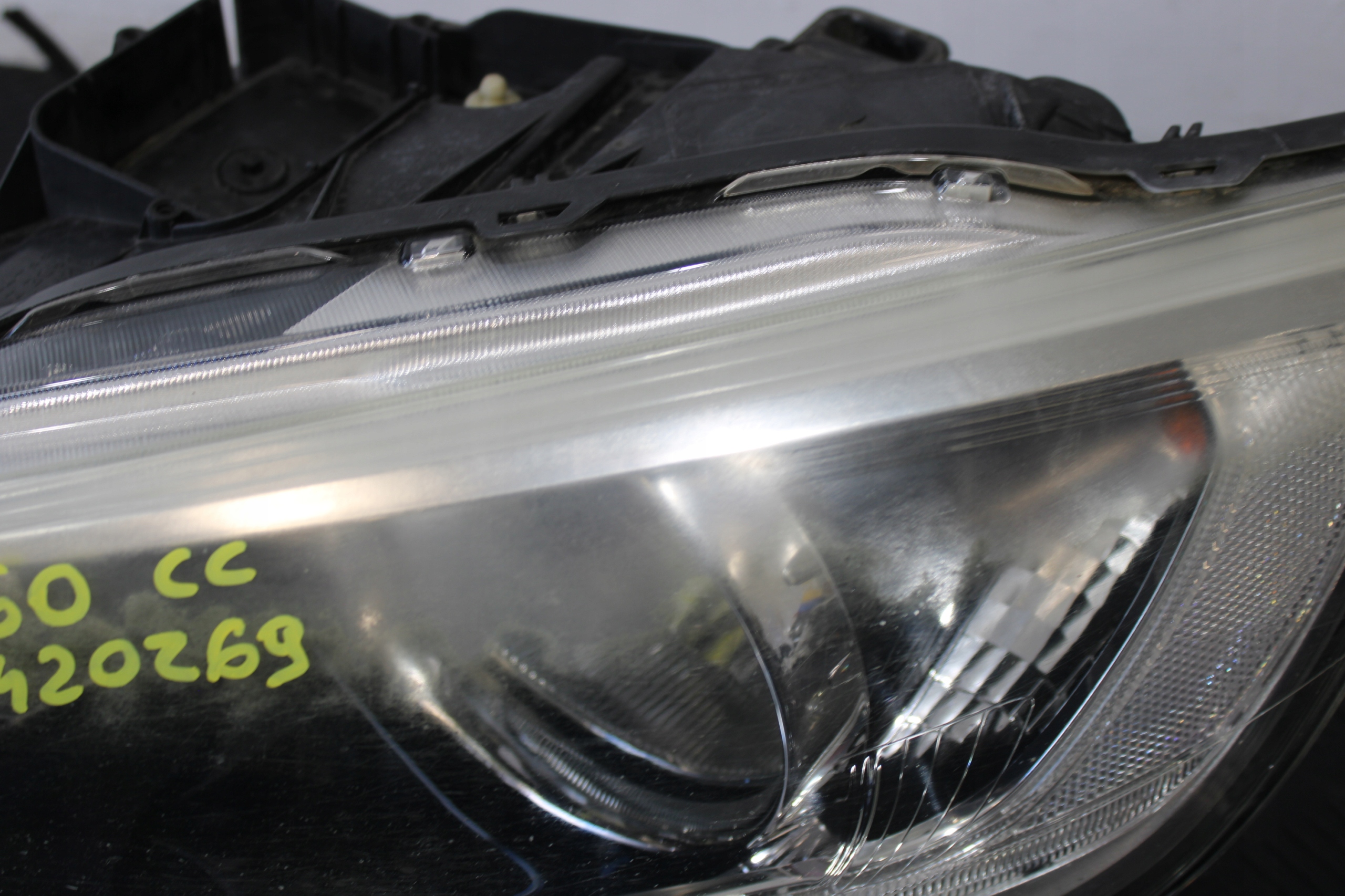 light left front left front 31420269 VOLVO V60 CROSS COUNTRY and 1 LIFT