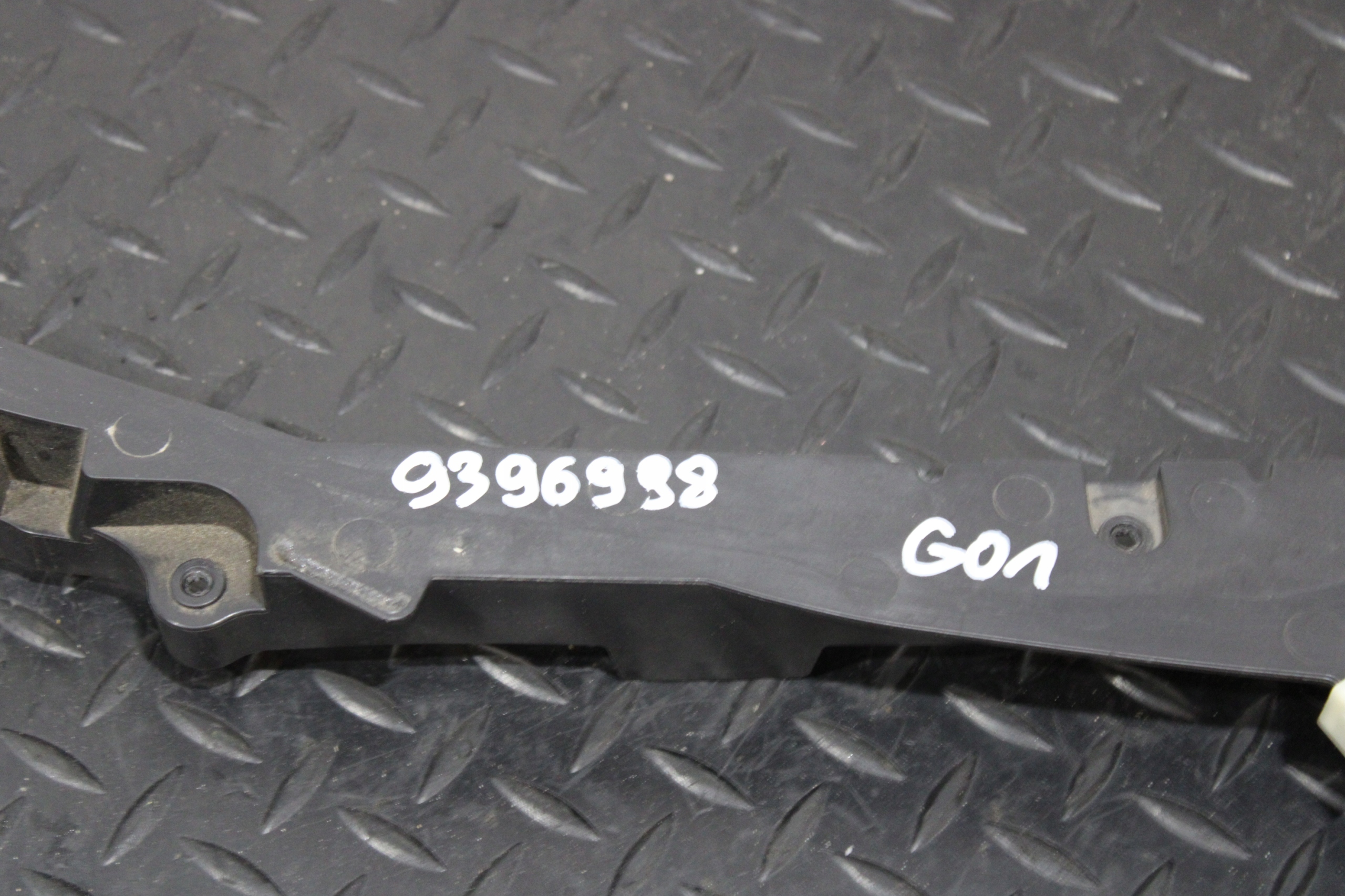 support holder partition wall right BMW X3 G01 9396998