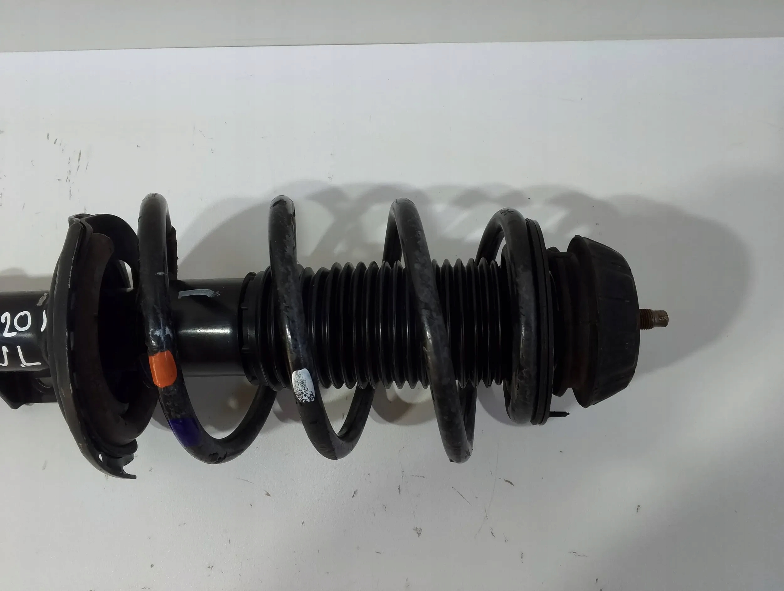 Hyundai i20 (GB IB) shock absorber front left 54604-C8000