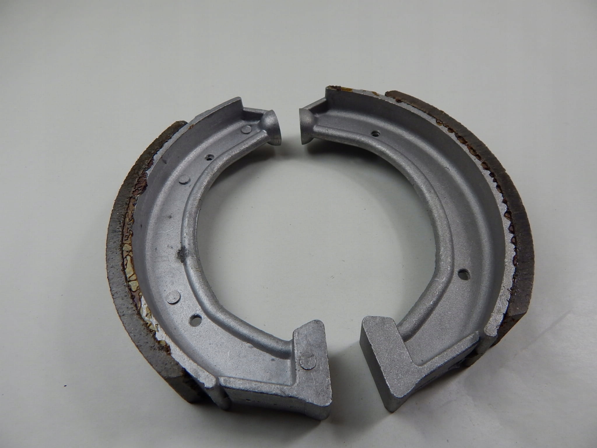 SZCZĘKI HAMULCOWE DNIEPR K-750 MT-12 KLEJONE Stan opakowania oryginalne