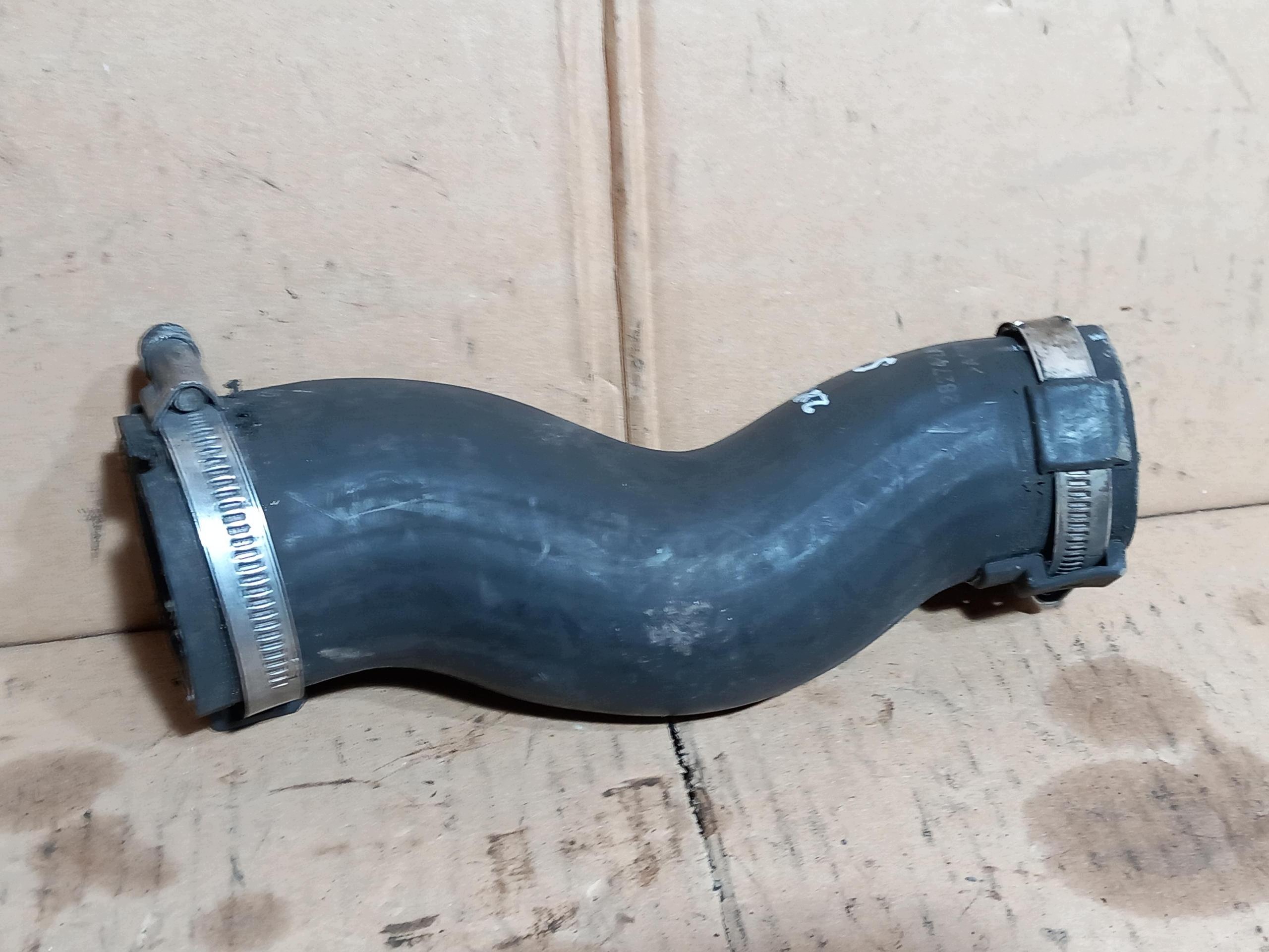 schlauch rohr ladeluftkühler KIA SOUL und 1.6 CRDi 28274-2A760