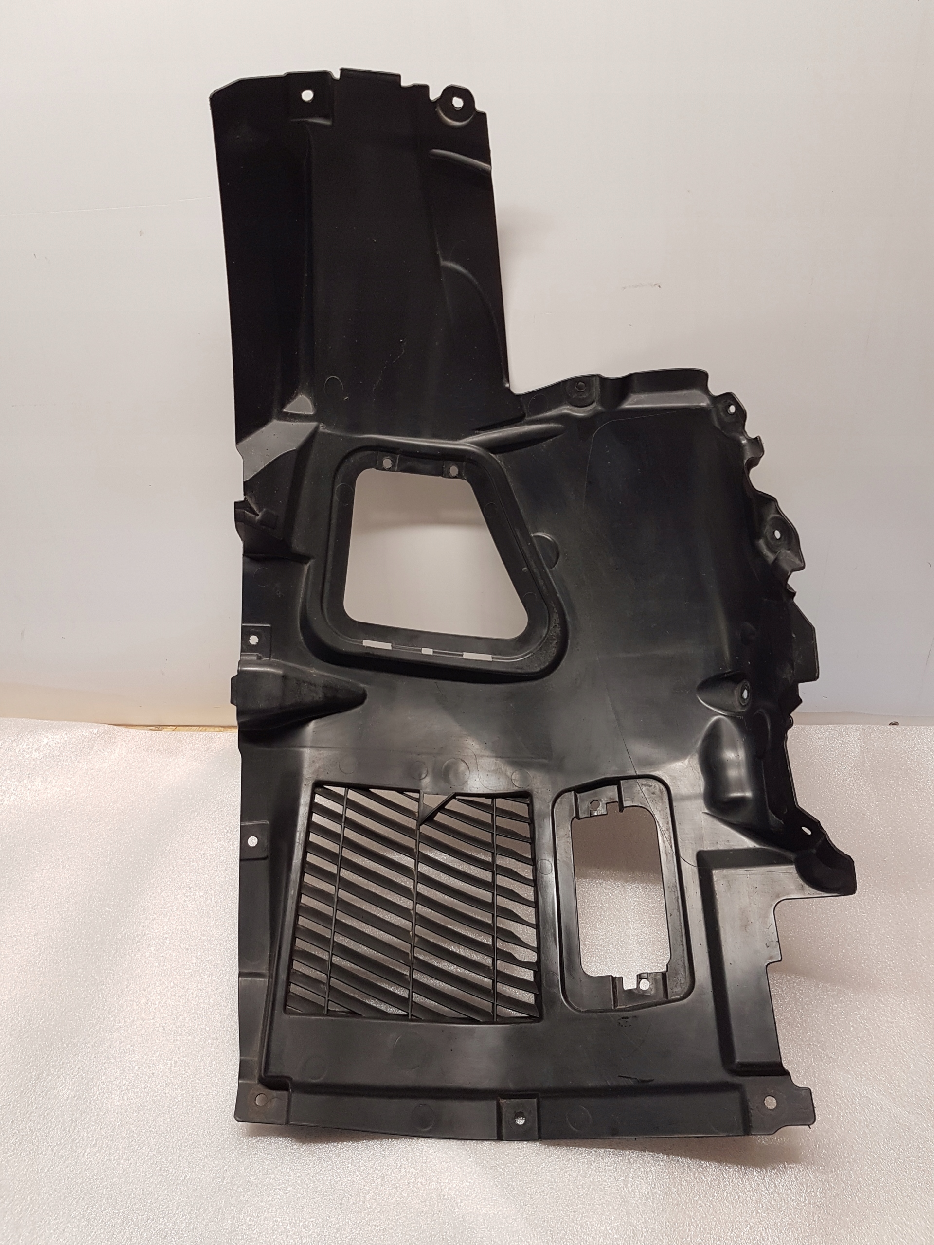 mudguard left front BMW F10 F11 7186727