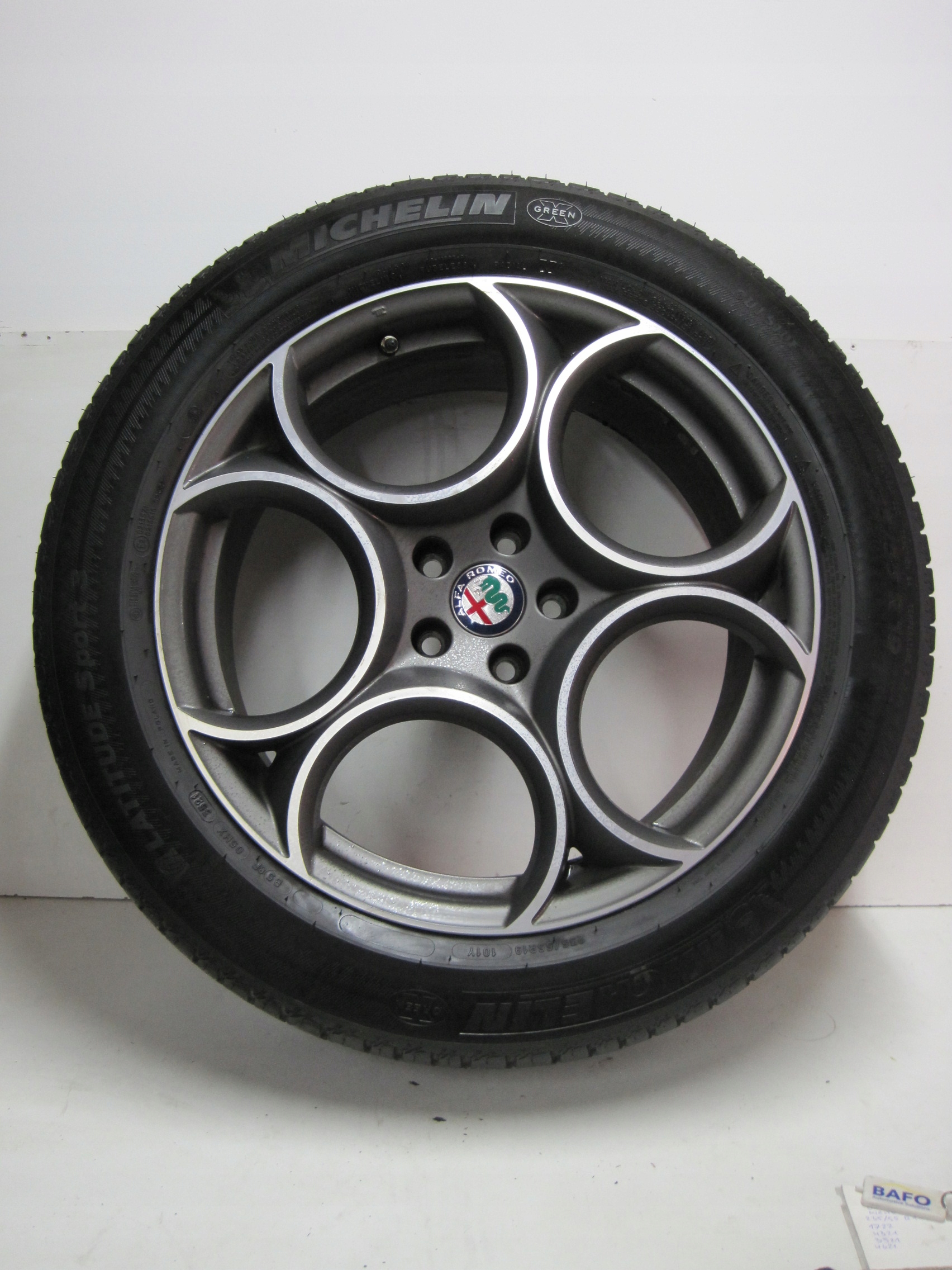 wheels discs tyres ALFA ROMEO STELVIO 235/55/19 19R