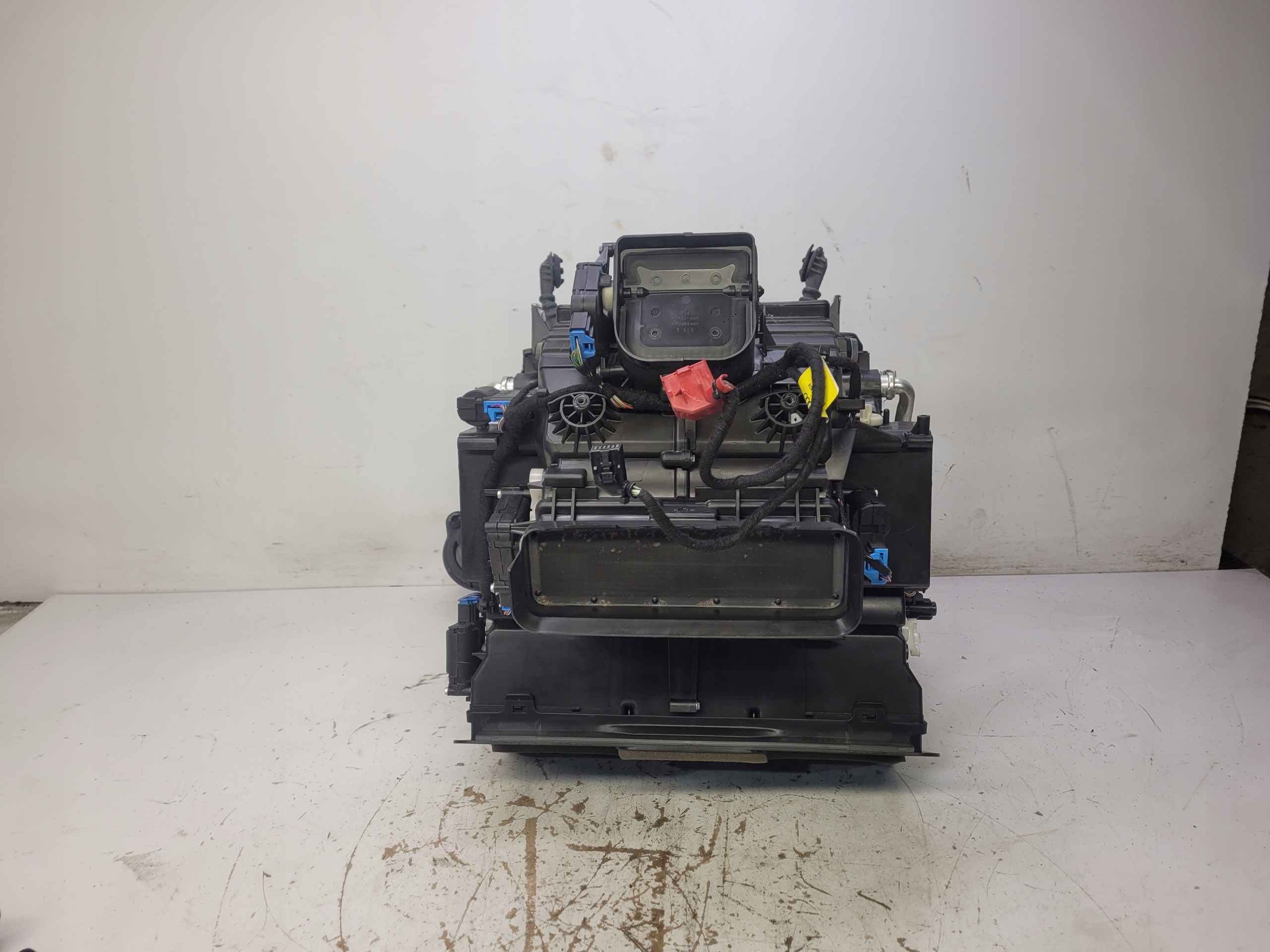 Обогреватель в сборе AUDI A6 C6 4F1820351AB