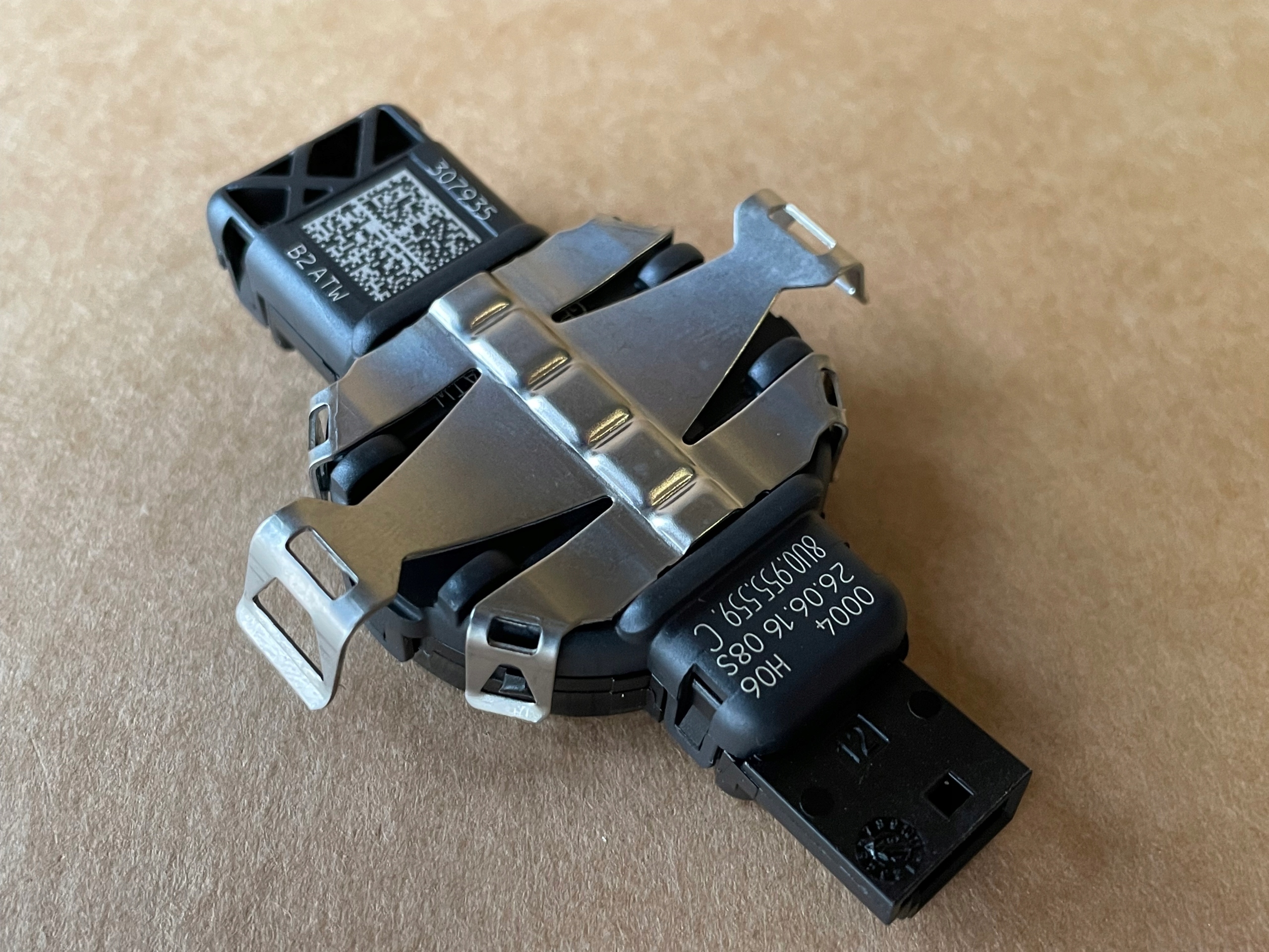 AUDI A7 A8 4H D4 CZUJNIK DESZCZU 4U0955559C Producent części Audi OE