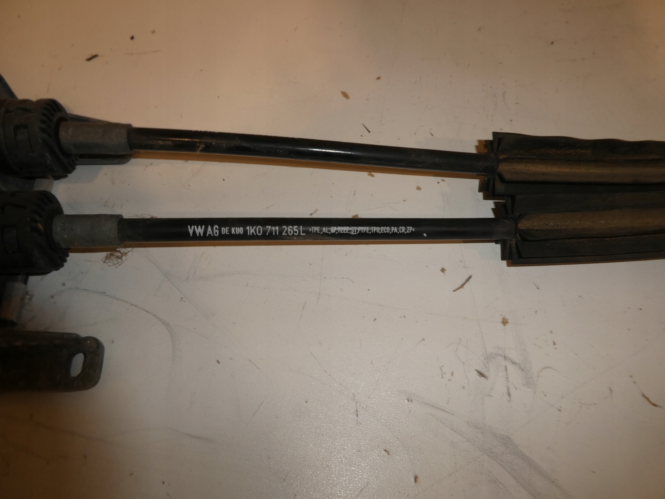 levier de vitesse mecanisme levier vitesse cordes engrenage GOLF V 1K0711265