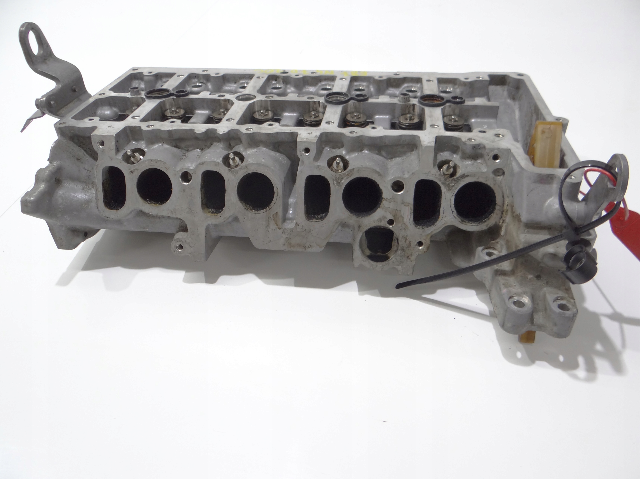 head. BMW E87 N47D20C OE 7797678