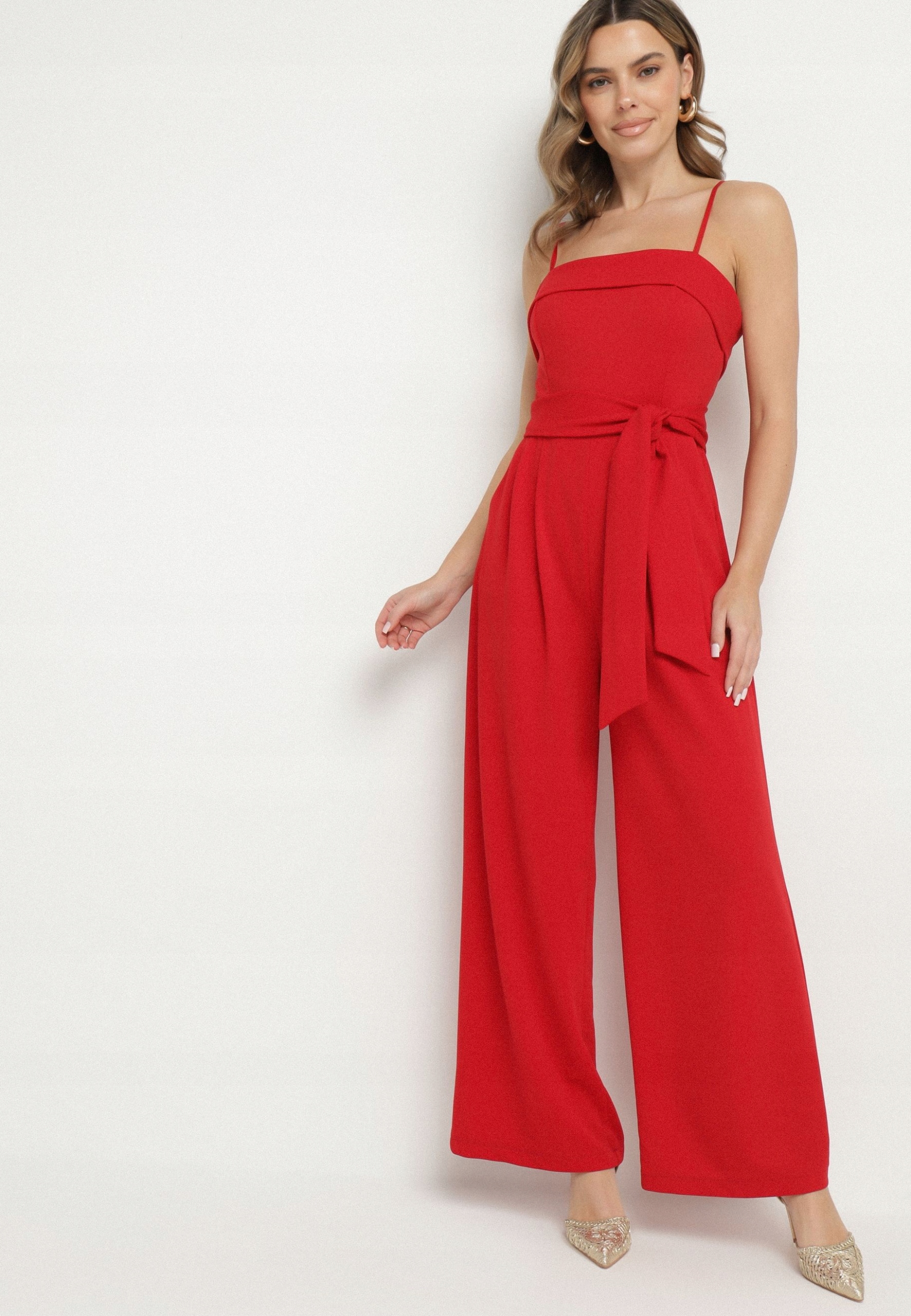 Elegantní červená vypasovaná kombinéza Elegantní Born2be S/m