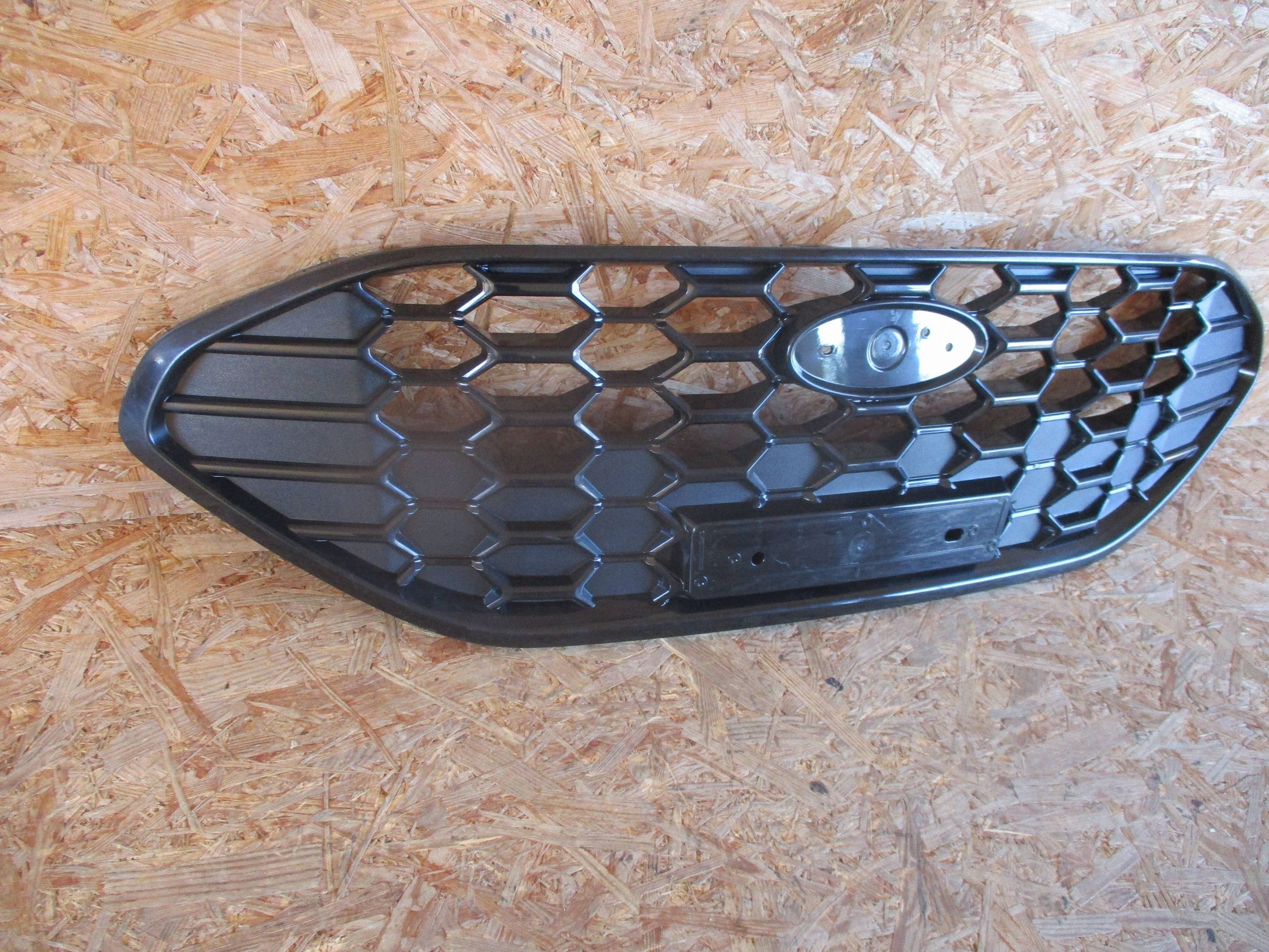 Grille FORD FOCUS MK4 LIFT ST