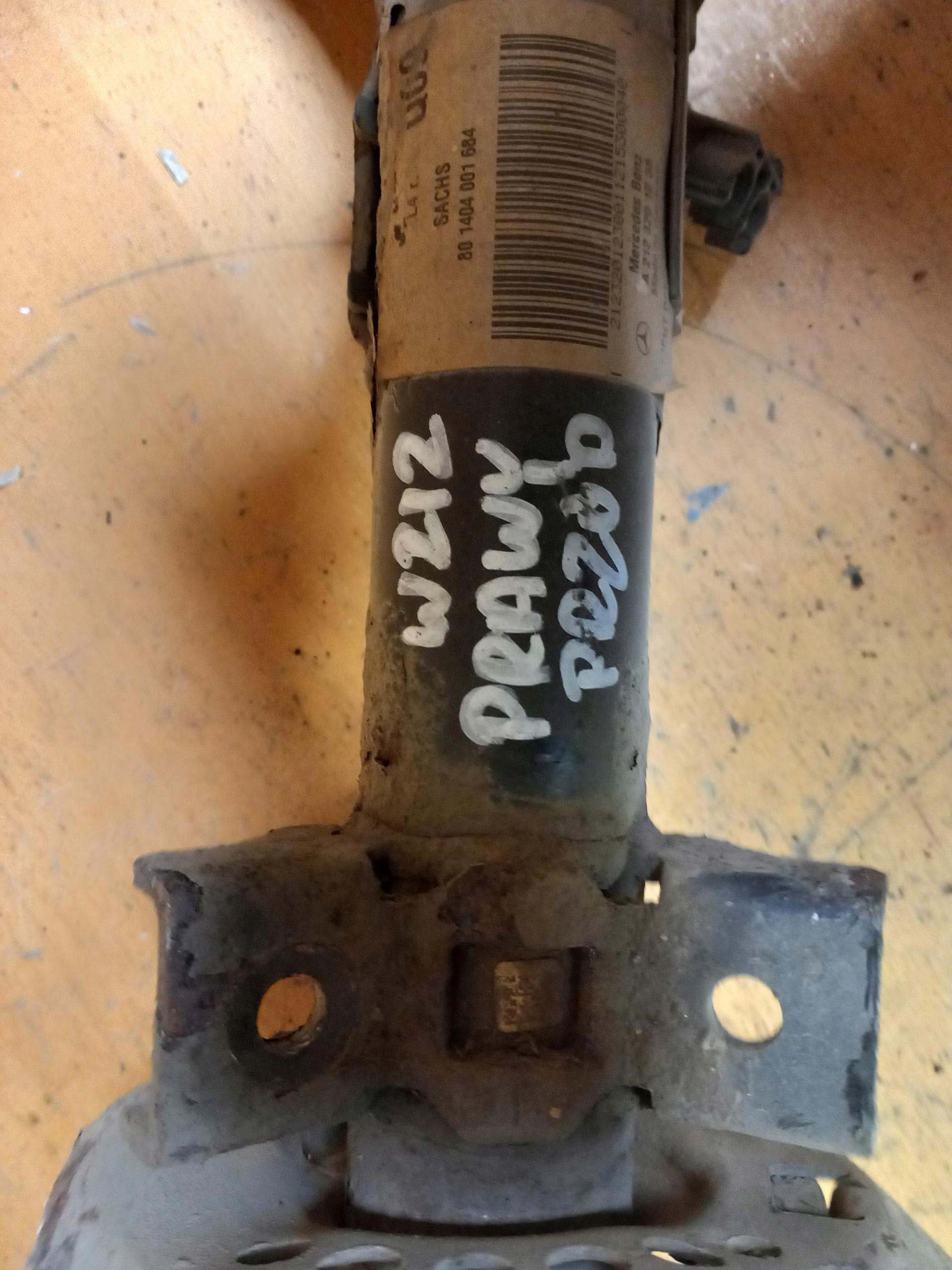 shock absorber right front MERCEDES E-KLASA W212 A2123201238