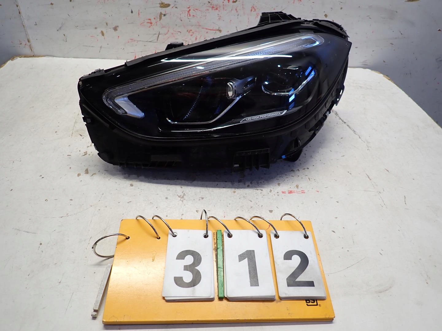 light front left MERCEDES C-KLASA W206 FULL LED 2021- A2069067103