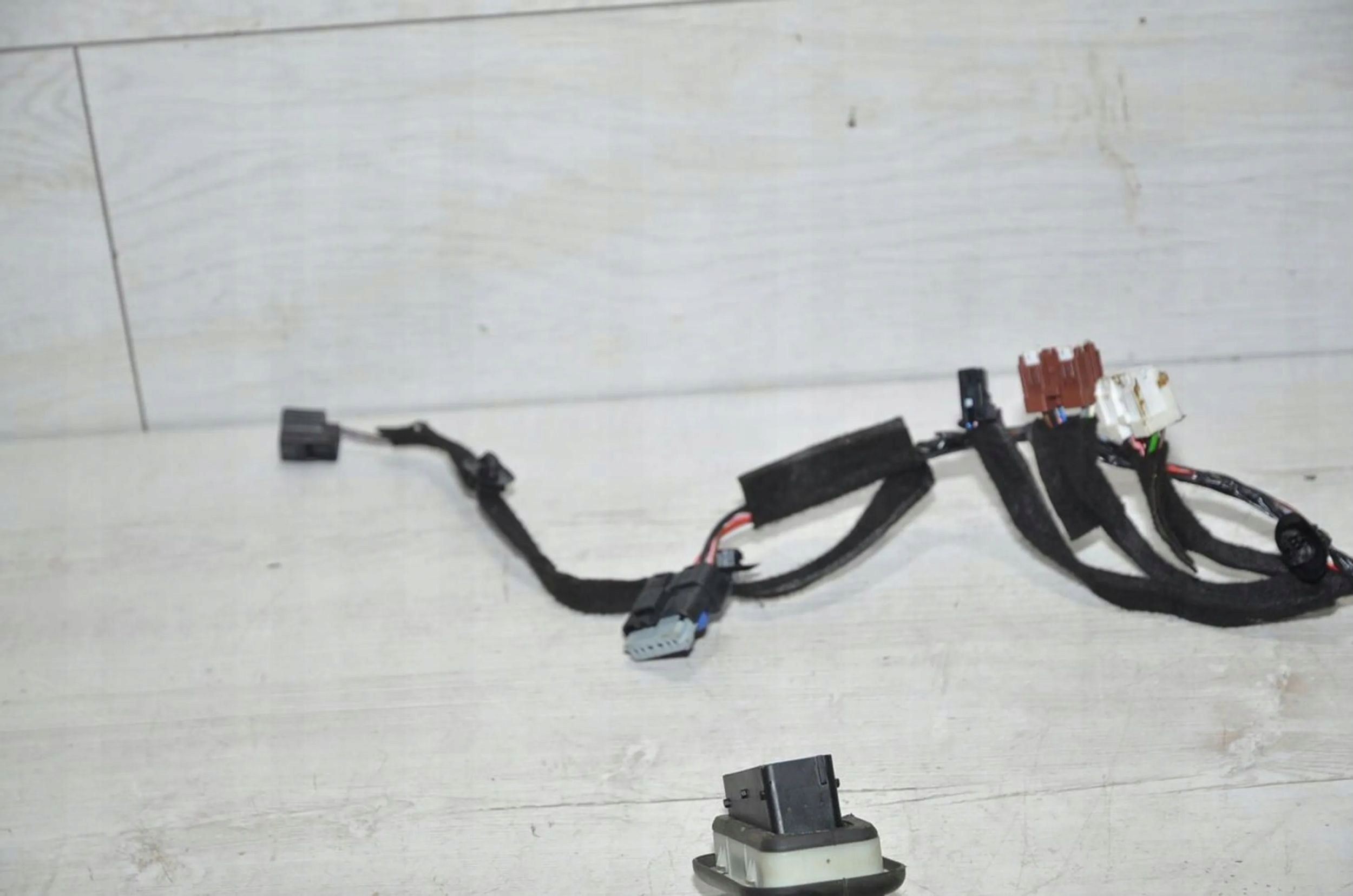 bundle door left front Dacia Duster II 20r
