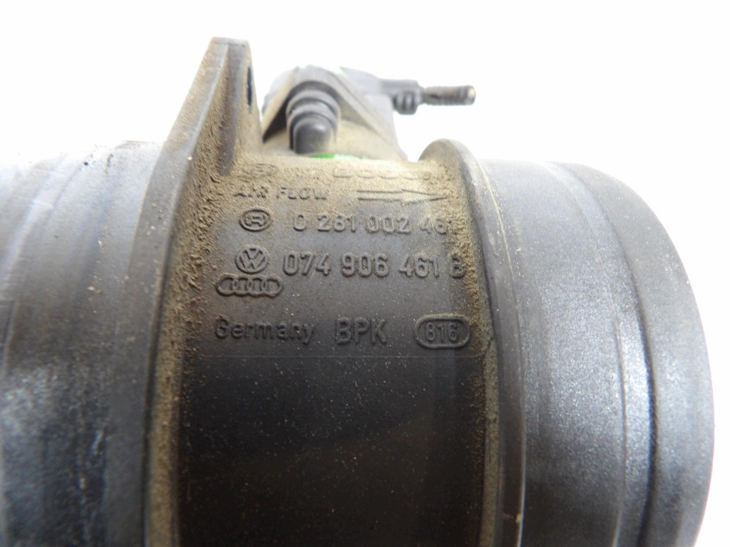 VW PASSSAT B6 2.0TDI flow meter 074906461B