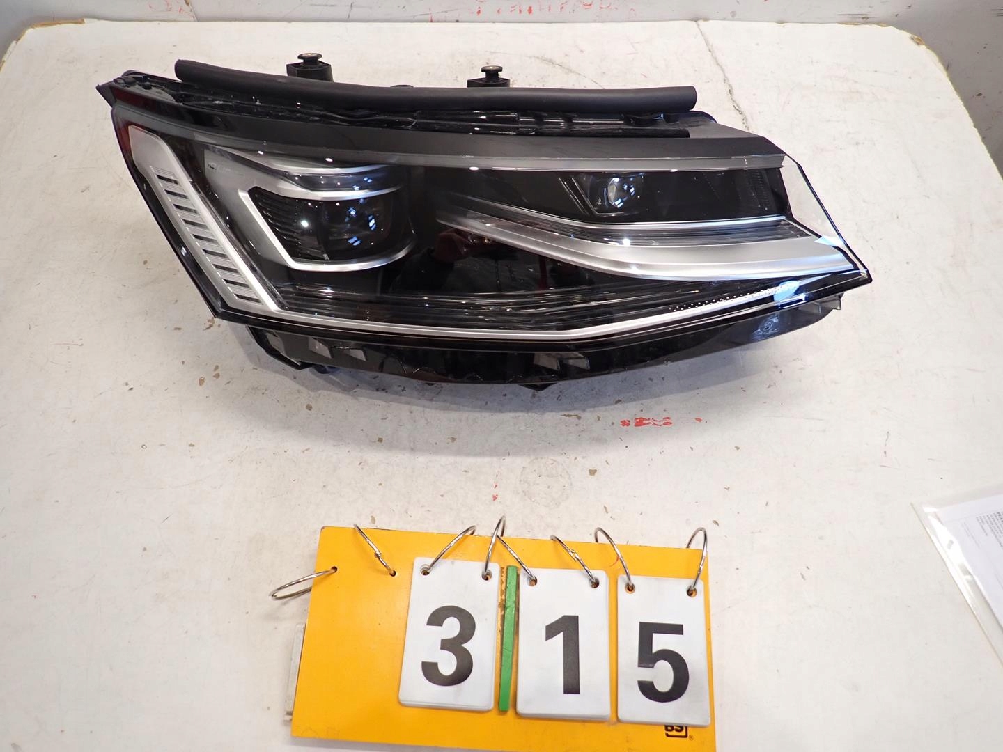 light front front right VW T7 2021- FULL LED 7T1941082B